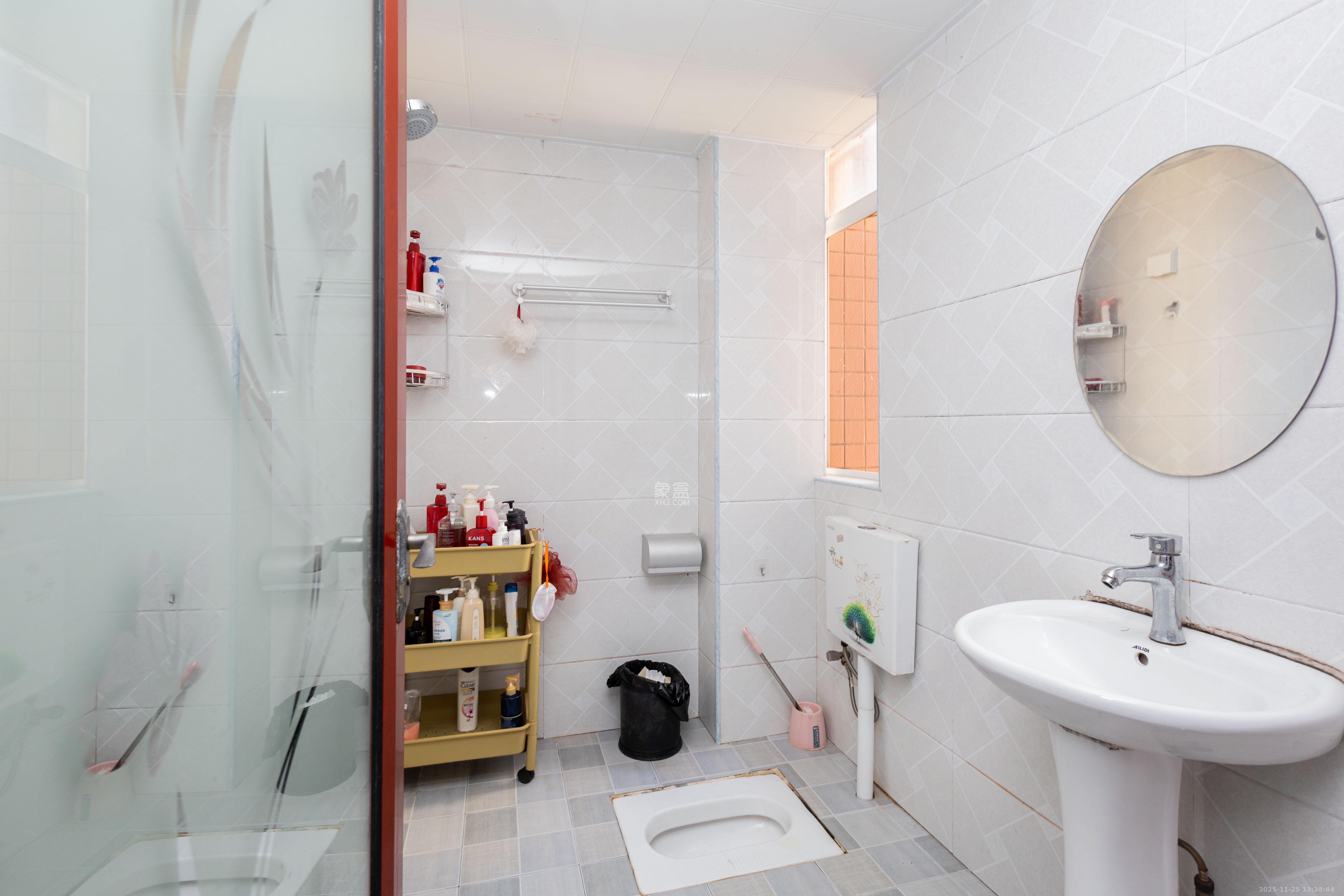 东门尚苑  5室2厅2卫    128.0万卫生间