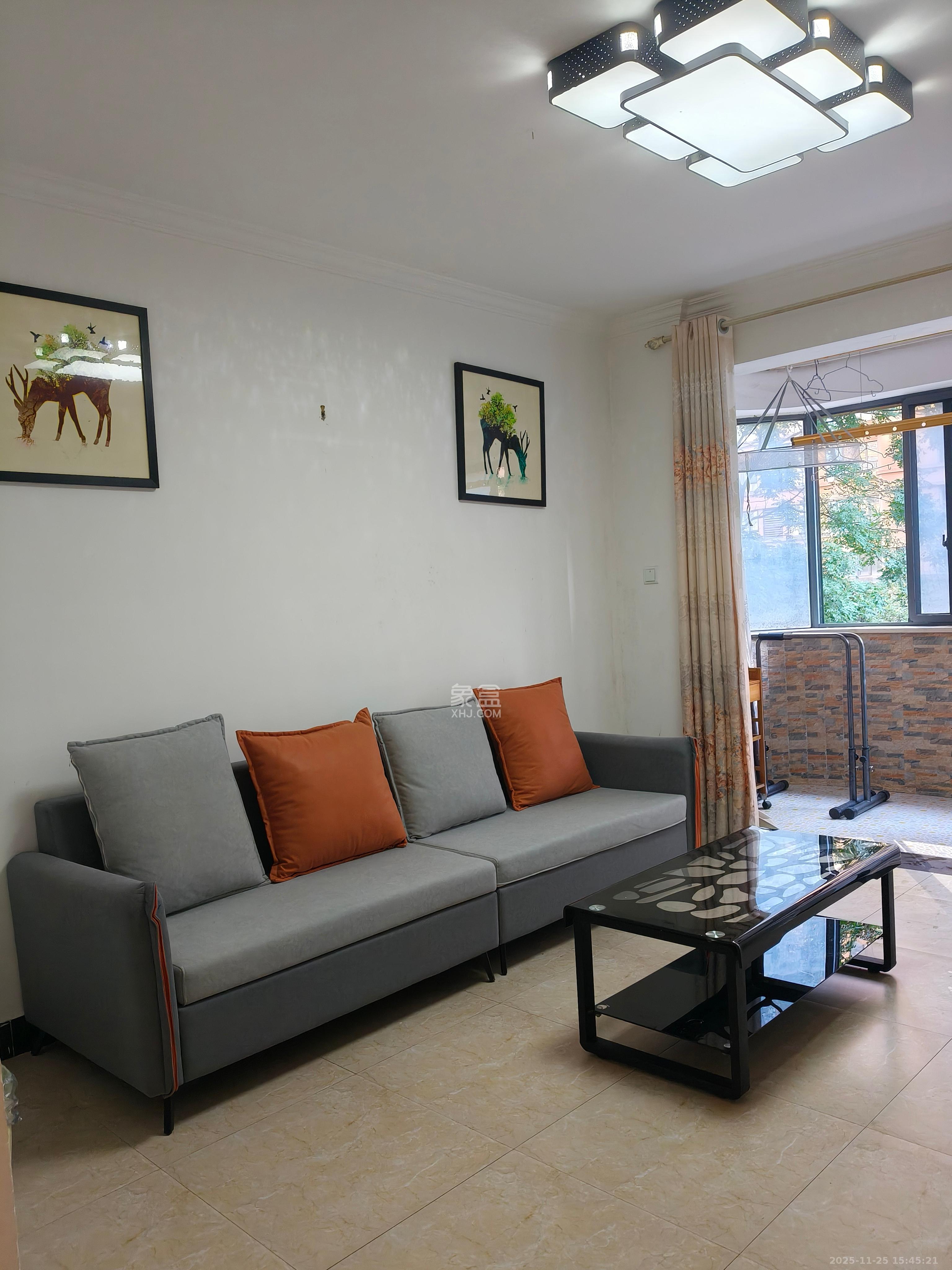 五矿万境水岸一期(万境水岸嘉苑) 1室2厅1卫 2000.0元/月 五矿万境水岸一期(万境水岸嘉苑) 1室2厅1卫 2000.0元/月室内图