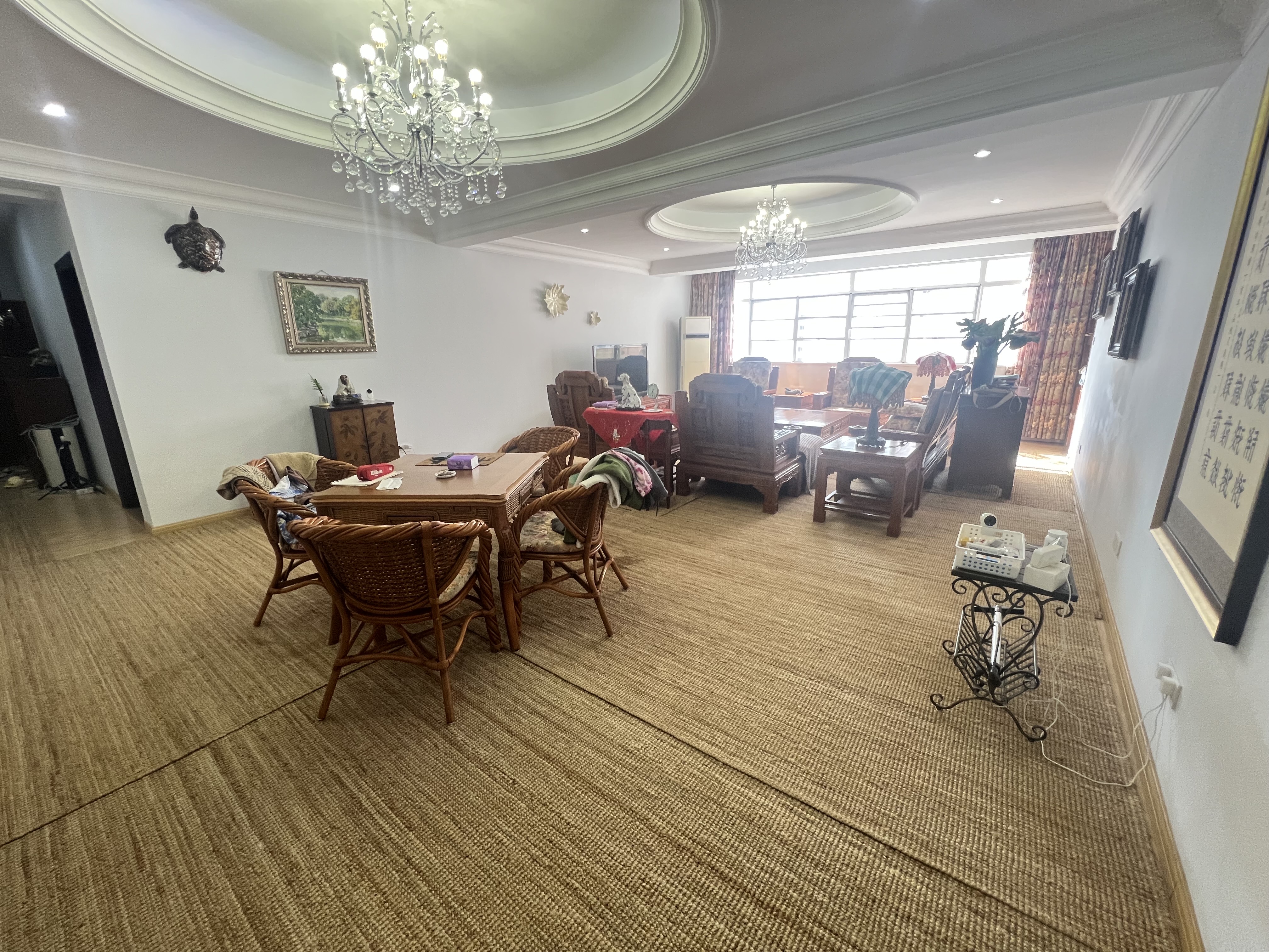 德派斯大厦 4室2厅2卫 7000.0元/月 德派斯大厦 4室2厅2卫 7000.0元/月室内图