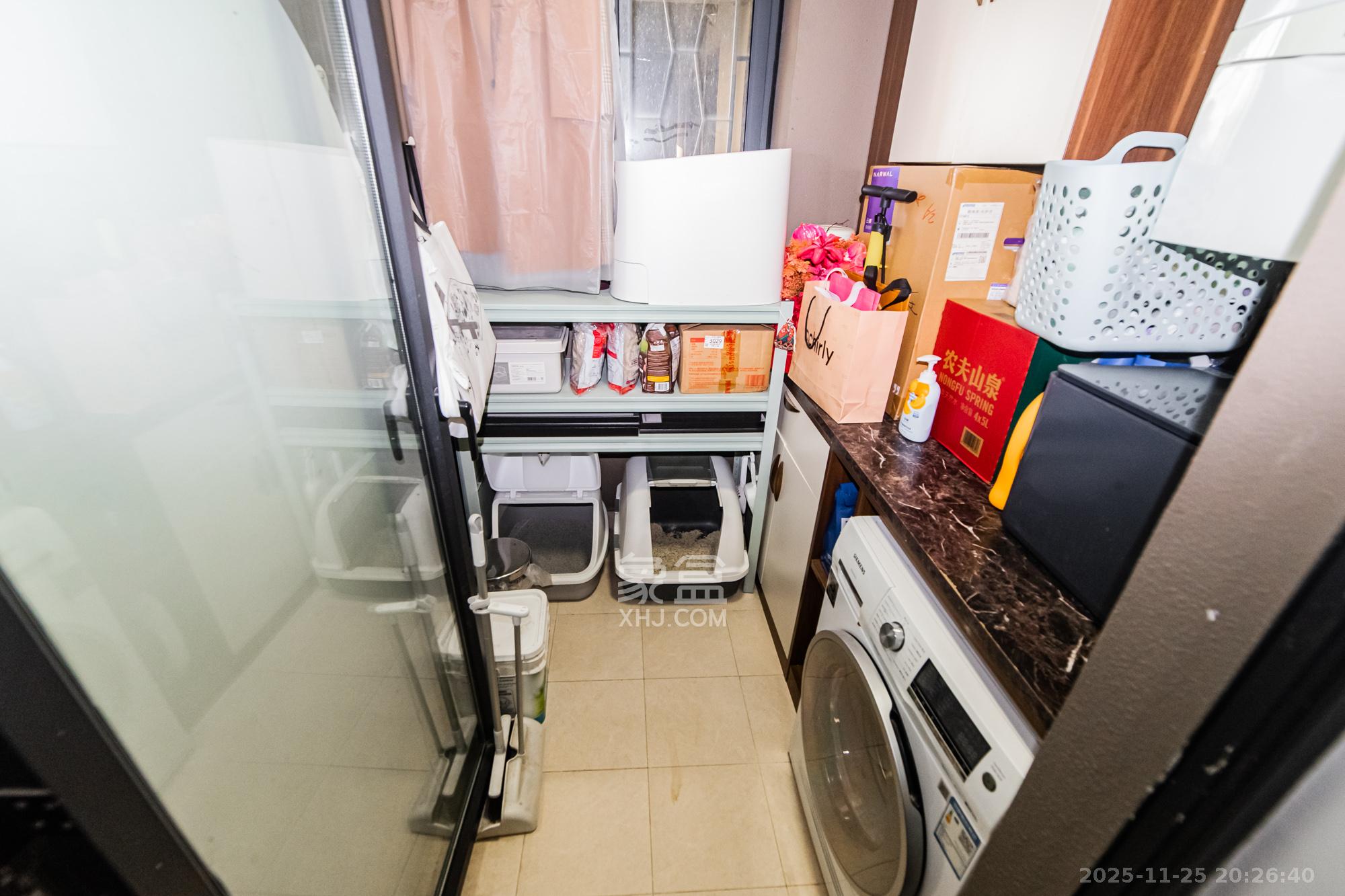 万科城  1室2厅1卫    139.0万阳台