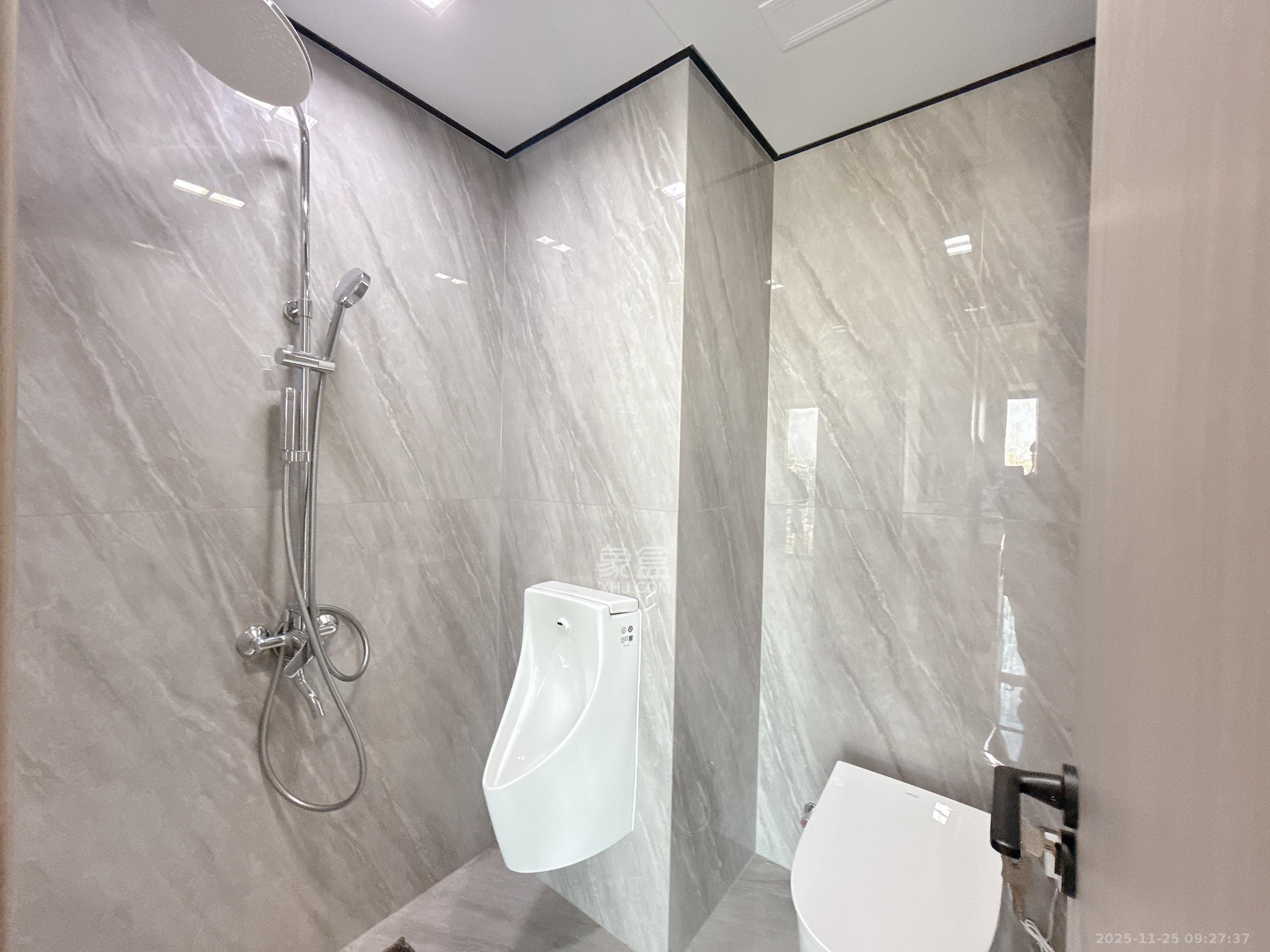 恒大珺悦府  2室1厅1卫    4600.0元/月室内图