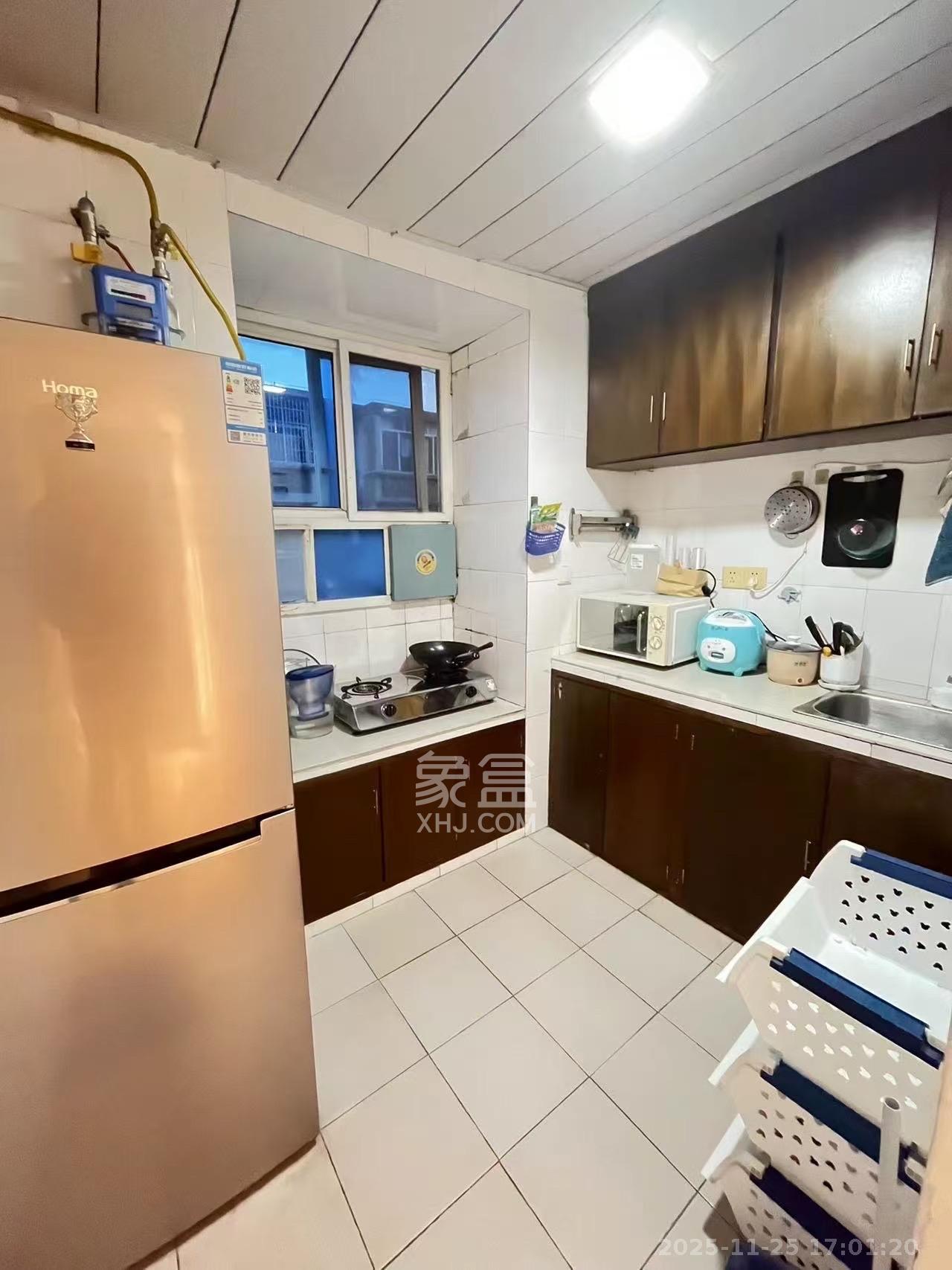 航天大院 1室1厅1卫 1380.0元/月 航天大院 1室1厅1卫 1380.0元/月室内图