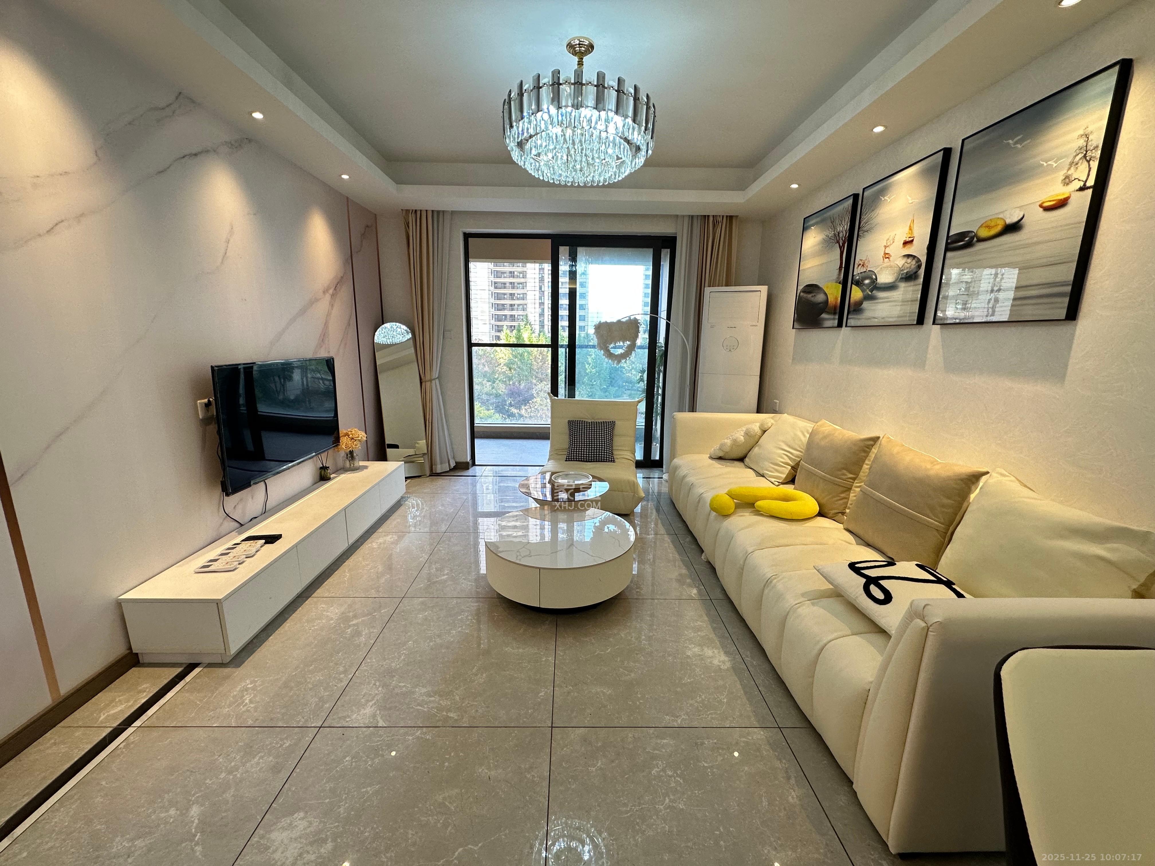 龙湖铂金中心(龙湖春江郦城) 3室2厅2卫 4300.0元/月 龙湖铂金中心(龙湖春江郦城) 3室2厅2卫 4300.0元/月室内图