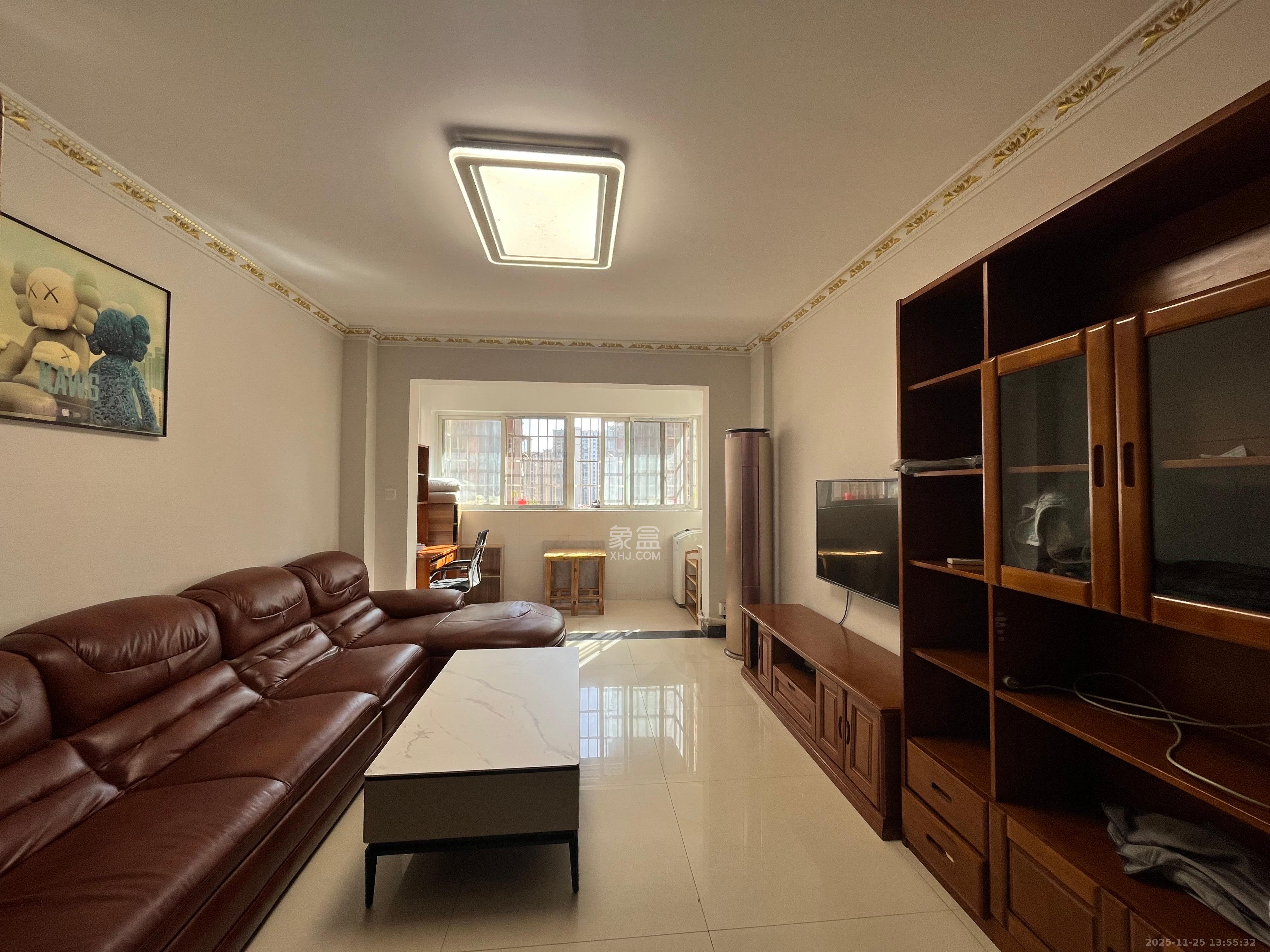 东门尚苑  2室2厅1卫    1700.0元/月