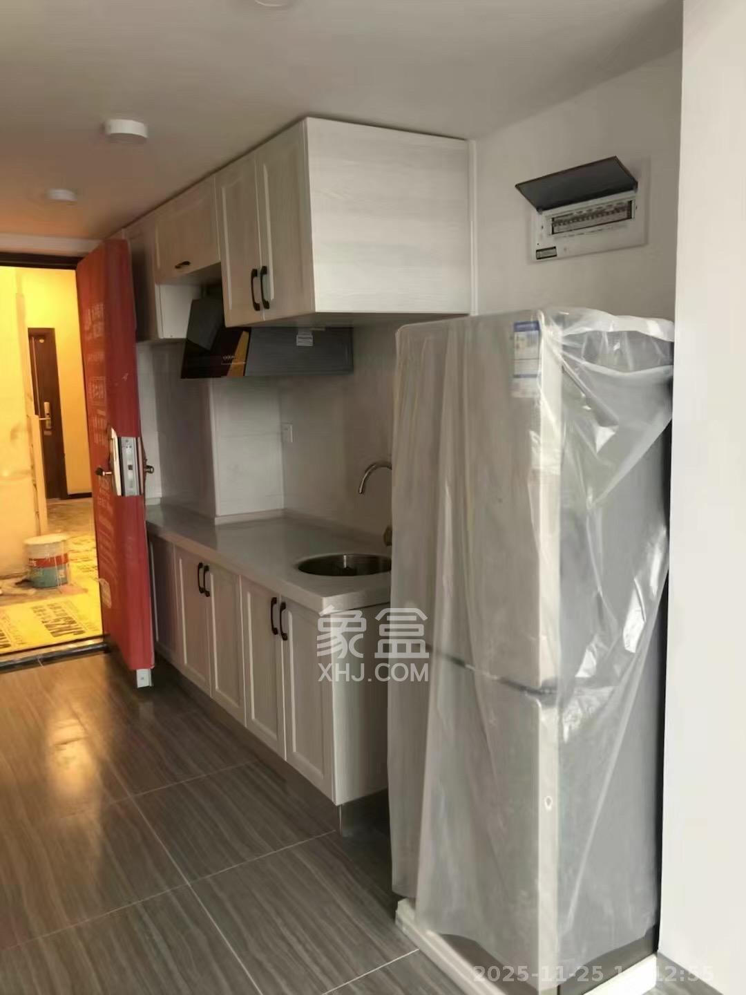 达美溪湖湾  1室1厅1卫    2300.0元/月室内图