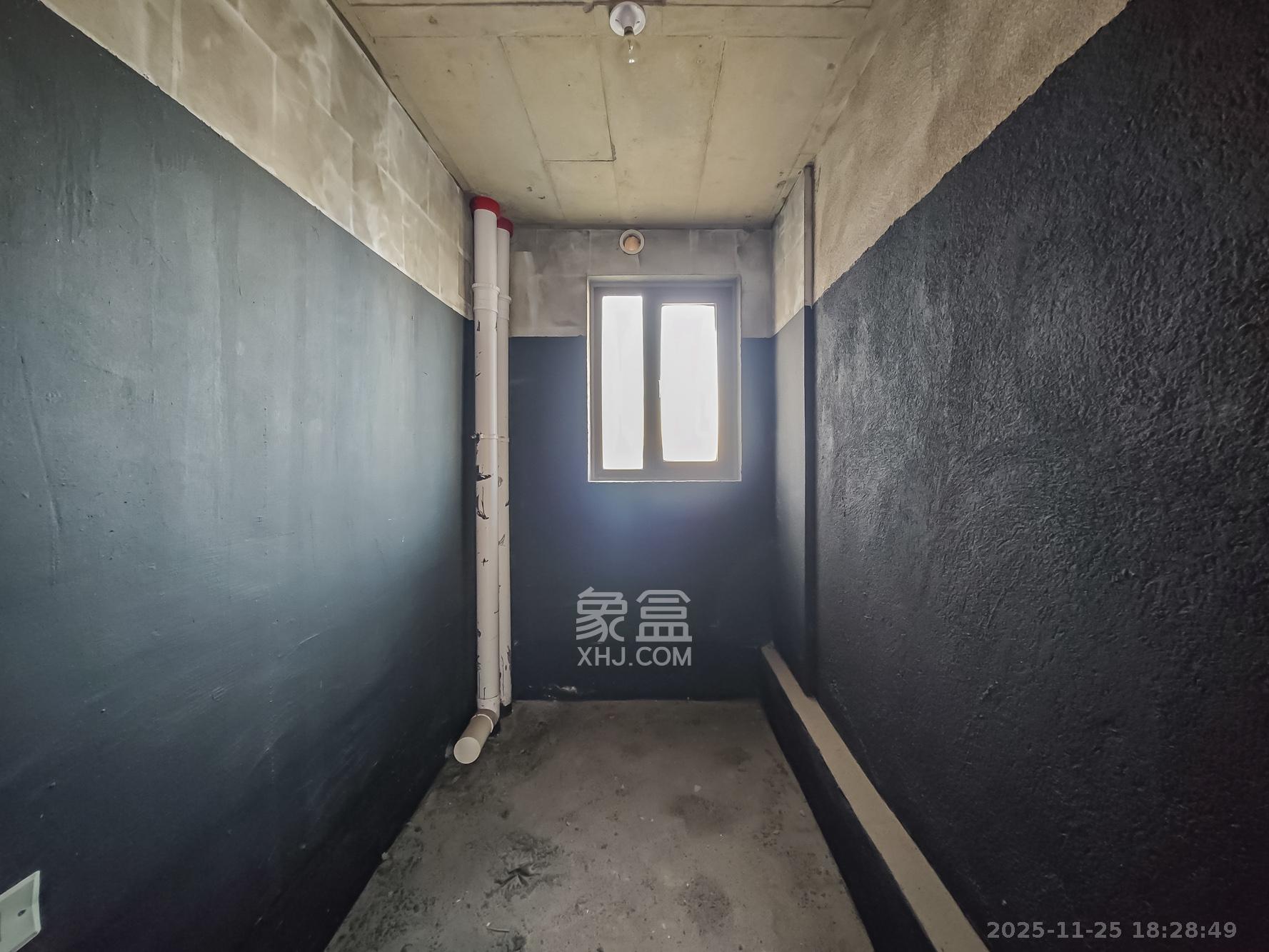 山语城三期 1室0厅0卫 114.0万 山语城三期 1室0厅0卫 114.0万卫生间