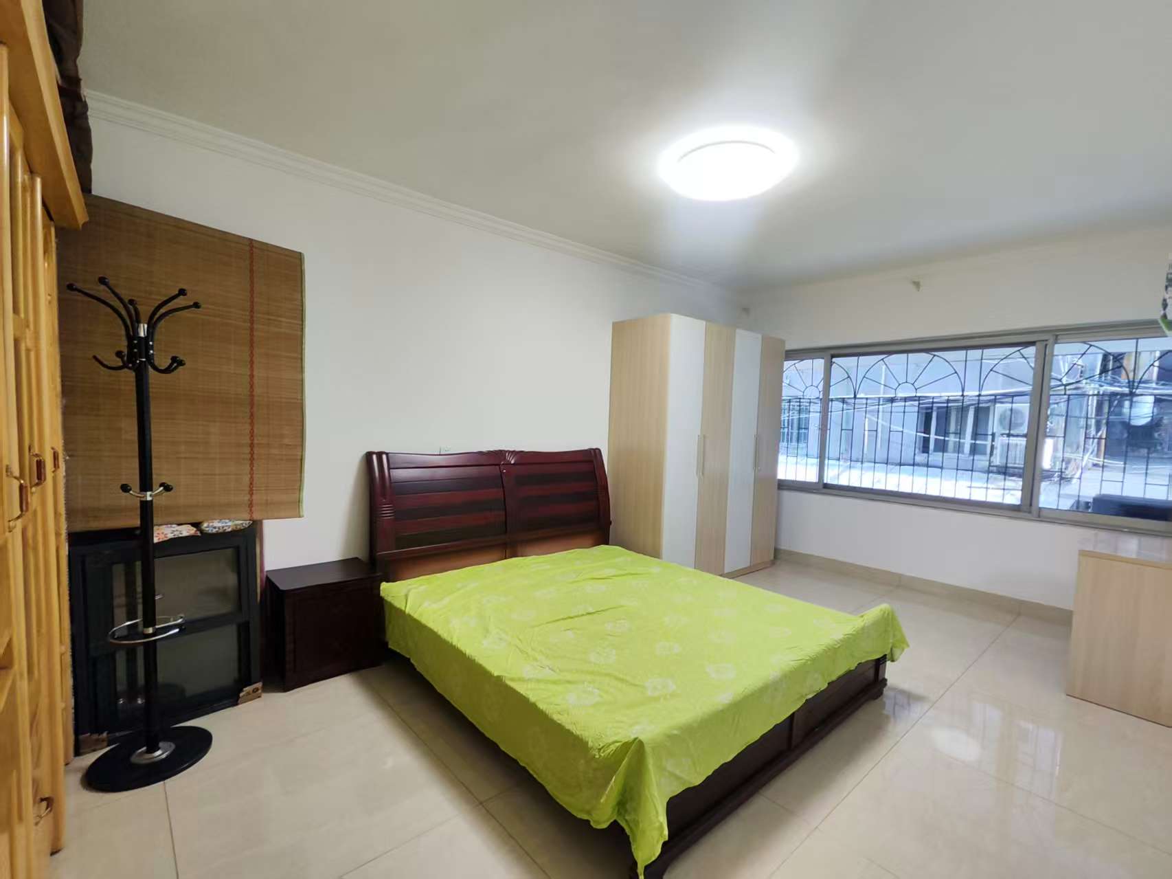 怡园小区  4室2厅2卫    55.8万室内图