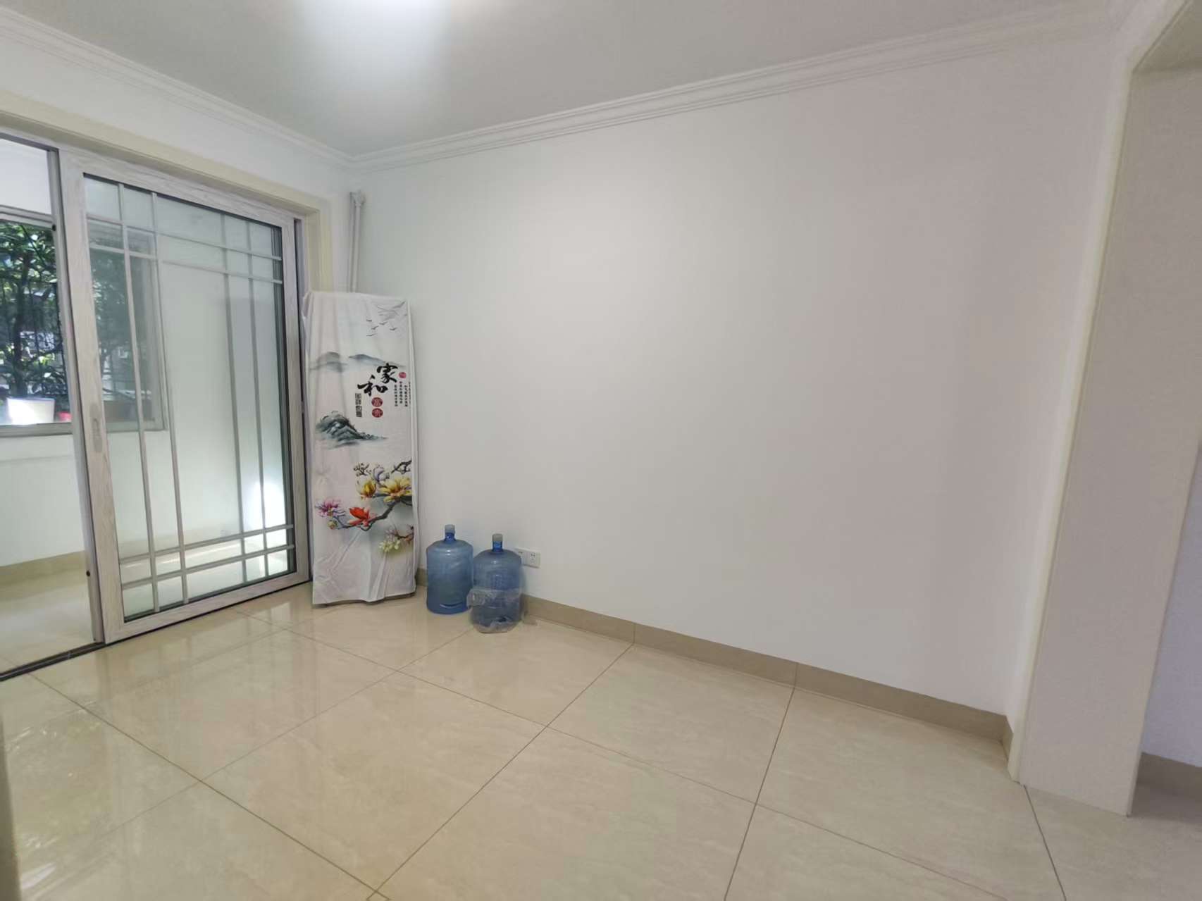 怡园小区  4室2厅2卫    55.8万室内图