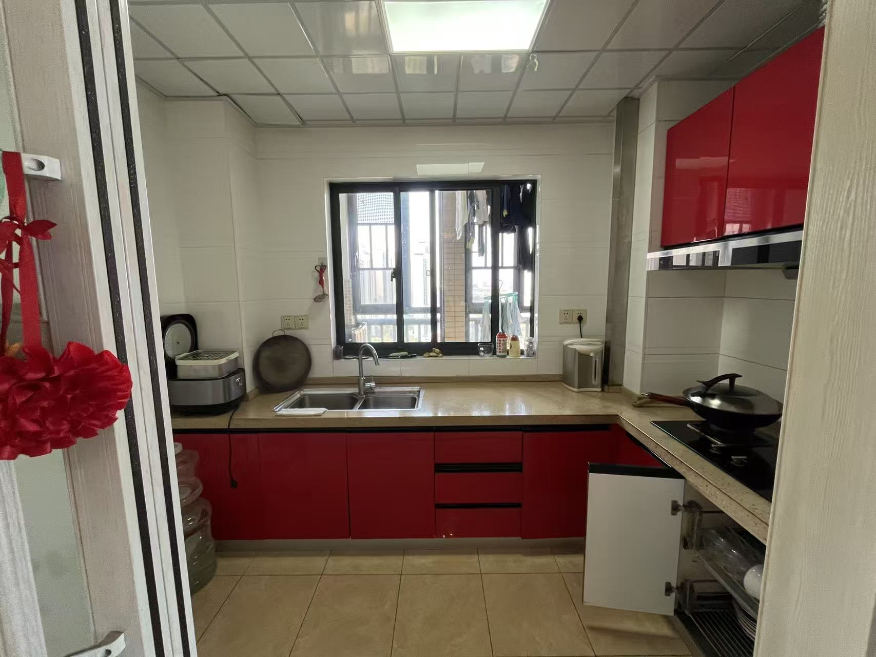 泰山公馆 3室2厅1卫 48.0万 泰山公馆 3室2厅1卫 48.0万室内图