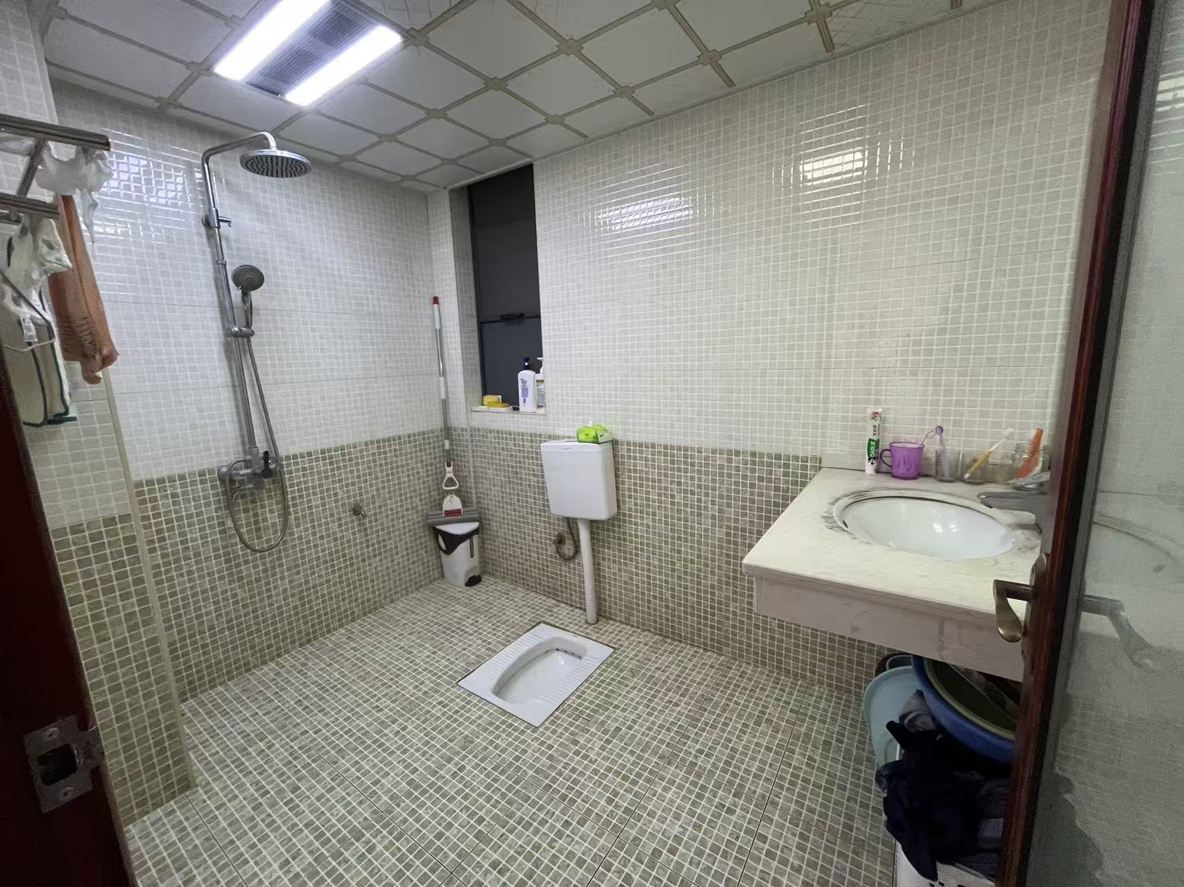 泰山公馆 3室2厅1卫 48.0万 泰山公馆 3室2厅1卫 48.0万室内图