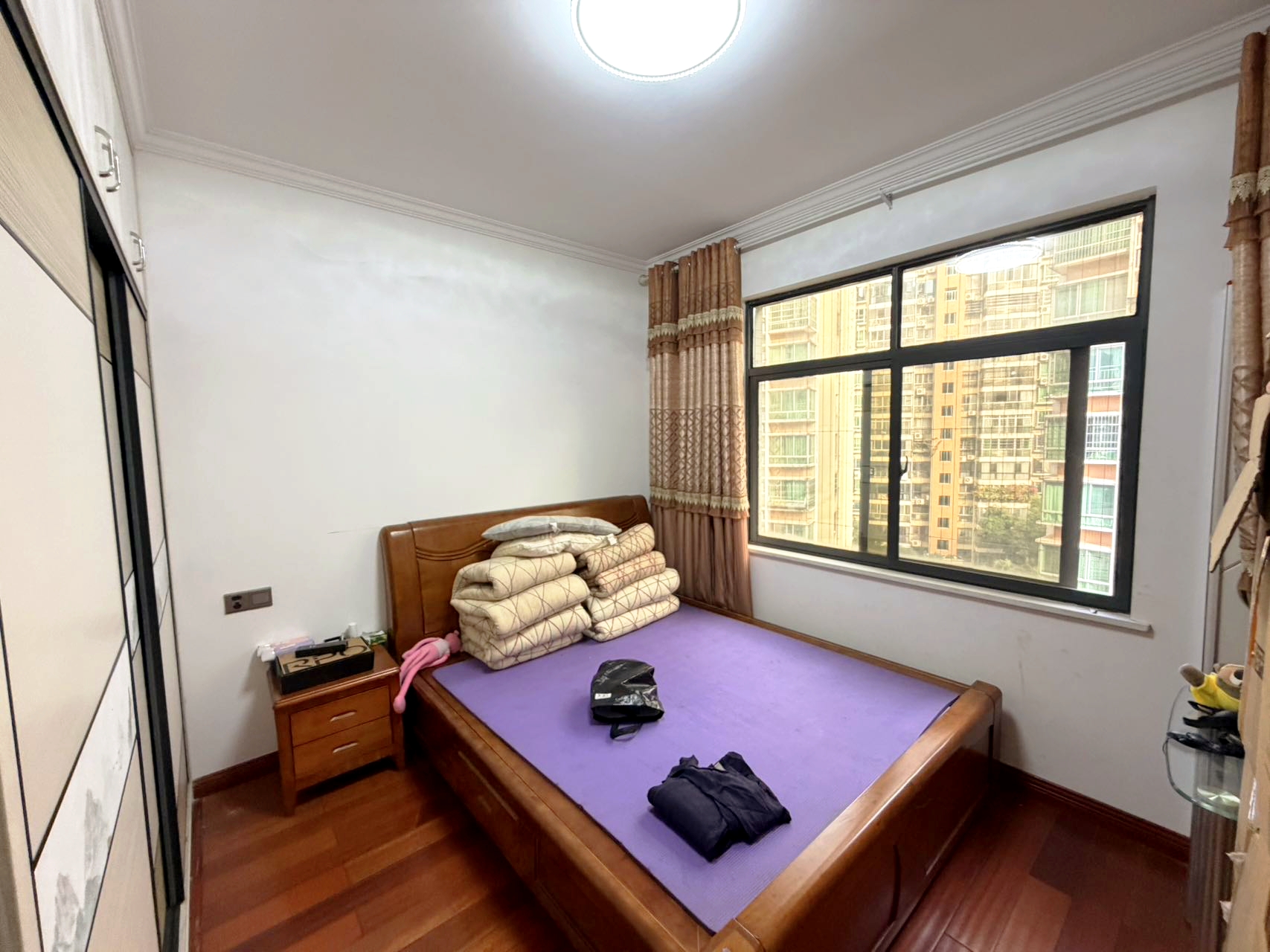 金碧花园 4室2厅2卫 82.0万 金碧花园 4室2厅2卫 82.0万室内图