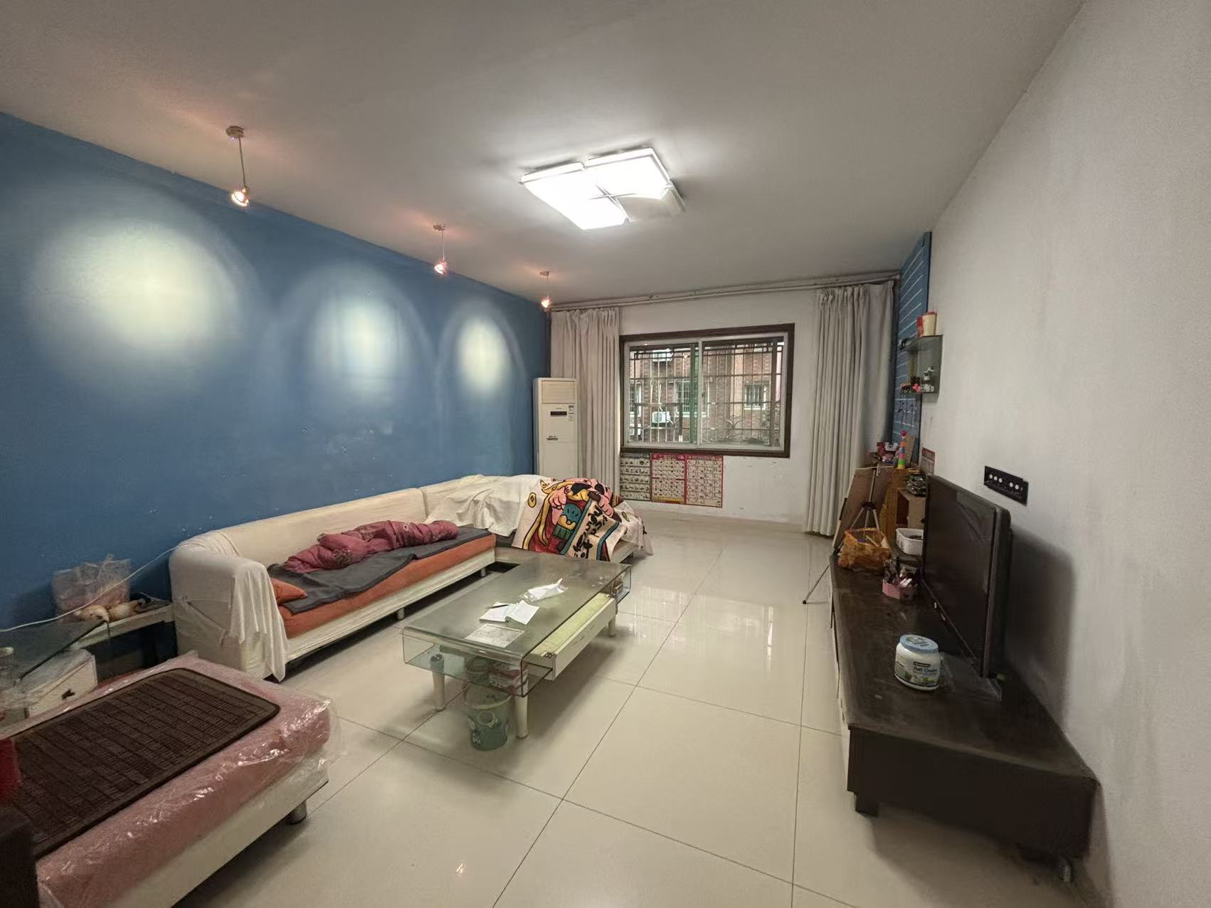 家园小区 3室2厅2卫 43.6万 家园小区 3室2厅2卫 43.6万室内图