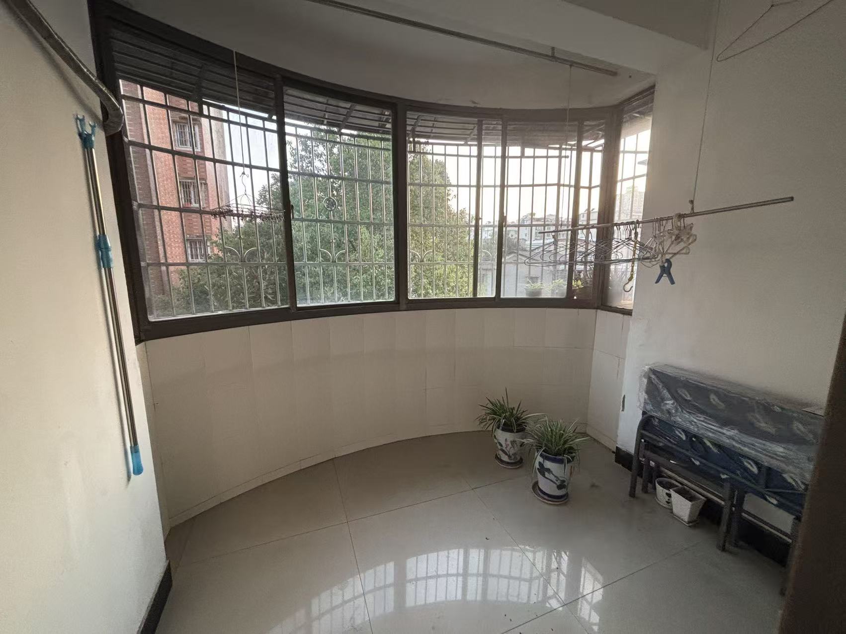 家园小区 3室2厅2卫 43.6万 家园小区 3室2厅2卫 43.6万室内图