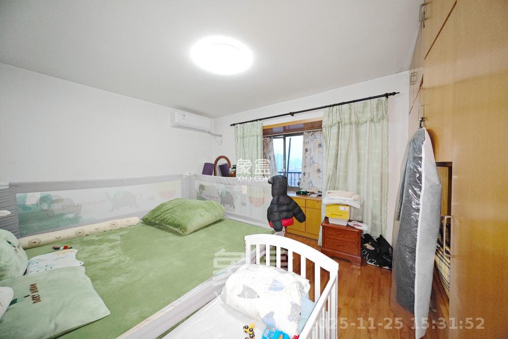 佳润新城(佳润新都) 3室2厅2卫 2500.0元/月 佳润新城(佳润新都) 3室2厅2卫 2500.0元/月室内图