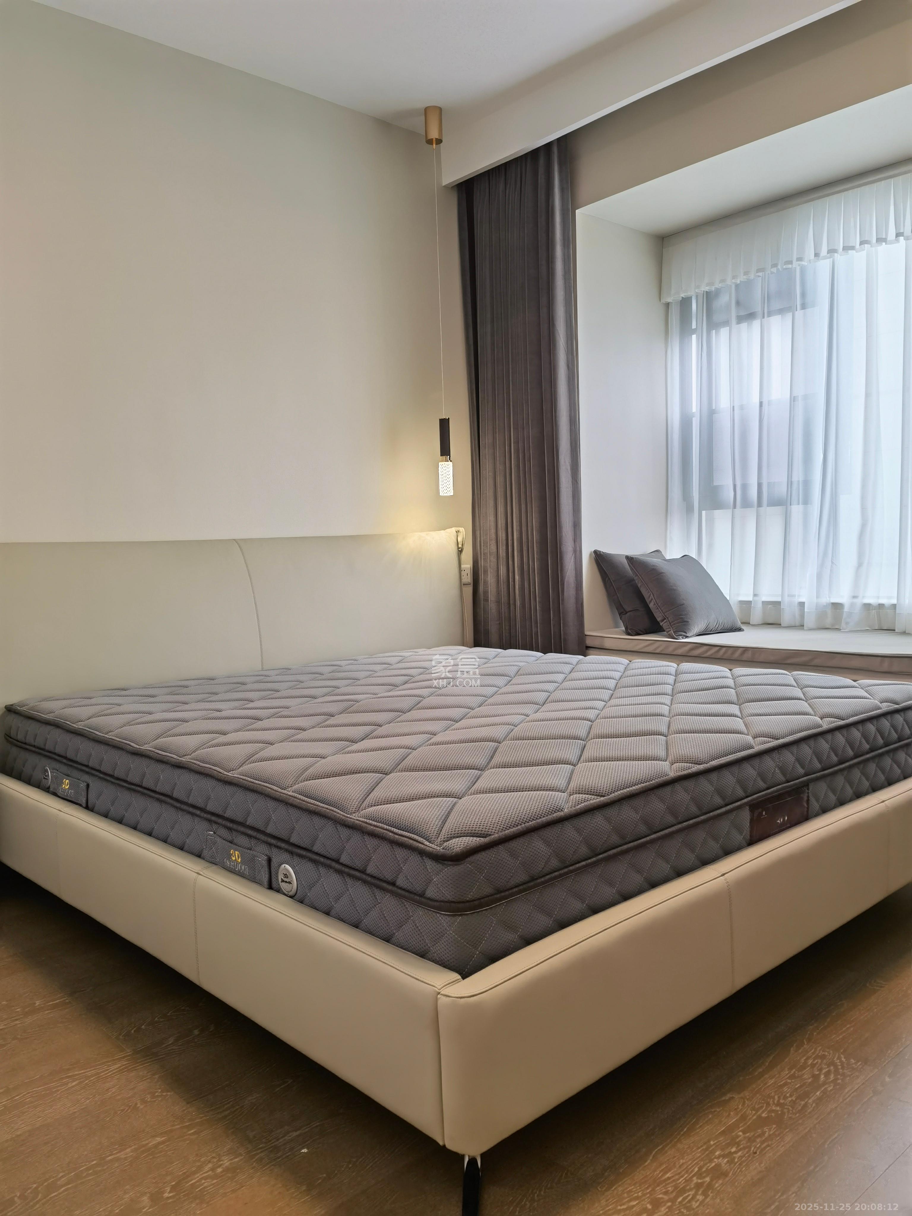 龙湖铂金中心(龙湖春江郦城) 3室2厅2卫 6500.0元/月 龙湖铂金中心(龙湖春江郦城) 3室2厅2卫 6500.0元/月室内图