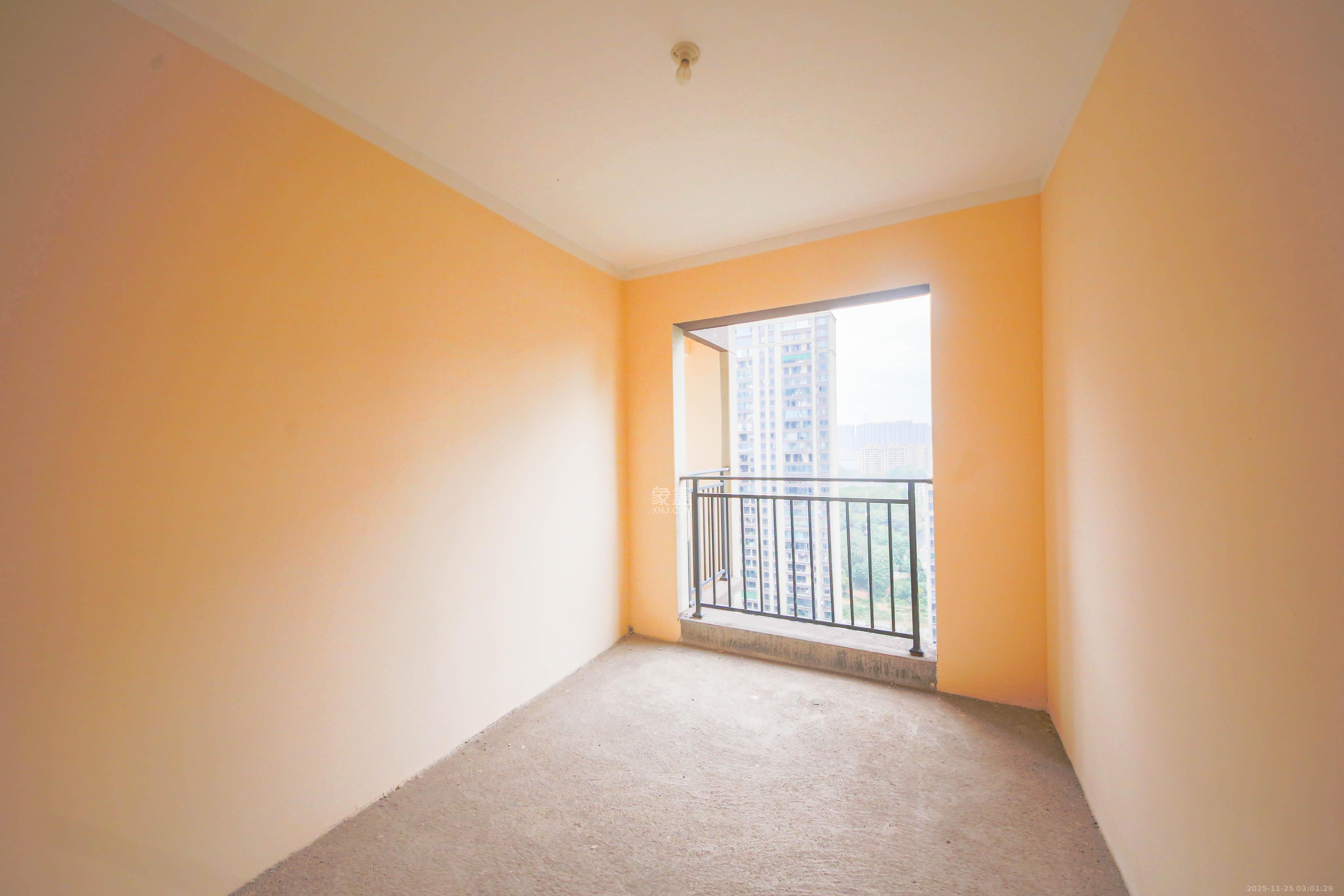 中建钰和城  4室2厅3卫    330.0万卧室