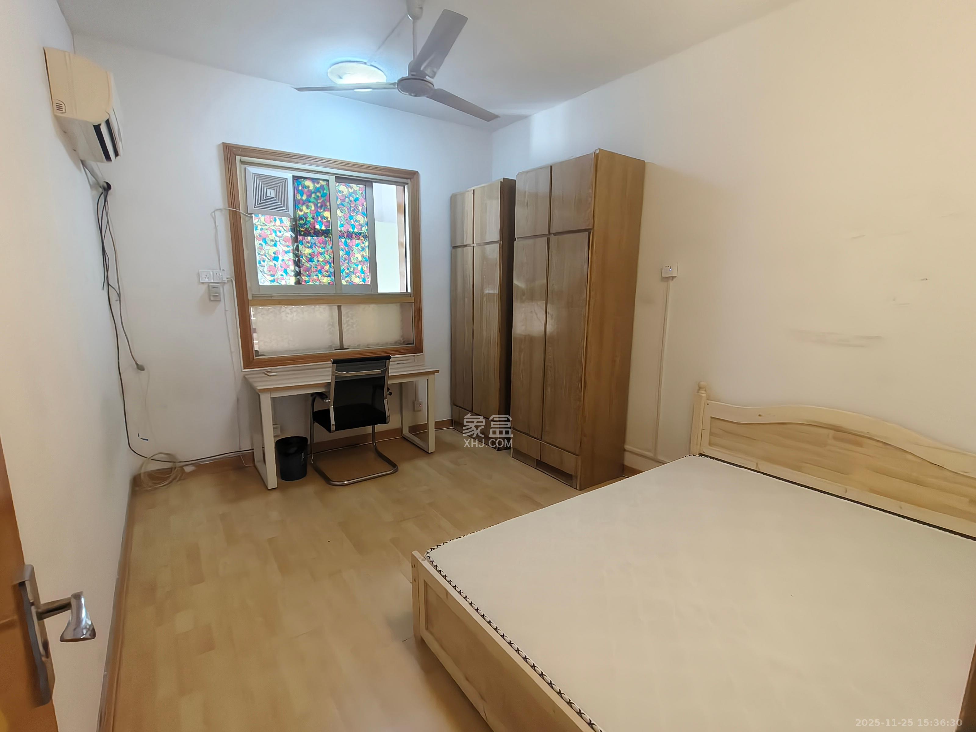 无线电信宿舍 3室2厅1卫 2000.0元/月 无线电信宿舍 3室2厅1卫 2000.0元/月室内图