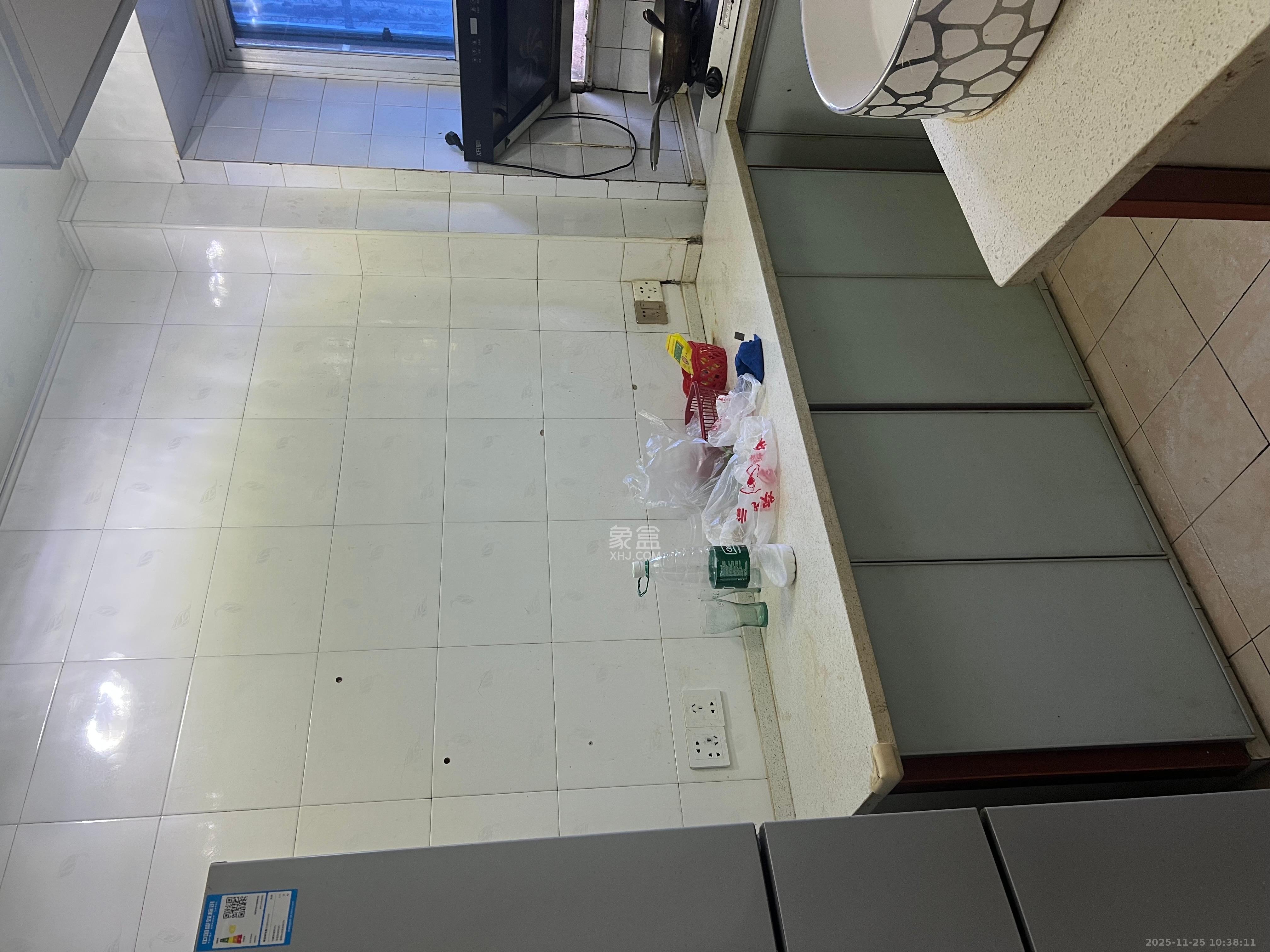 上王家冲小区 3室1厅1卫 1500.0元/月 上王家冲小区 3室1厅1卫 1500.0元/月室内图