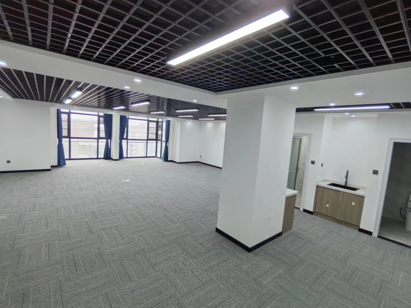 绿地海长流六期（绿地新海岸）   145.0㎡      8400.0元/月室内图