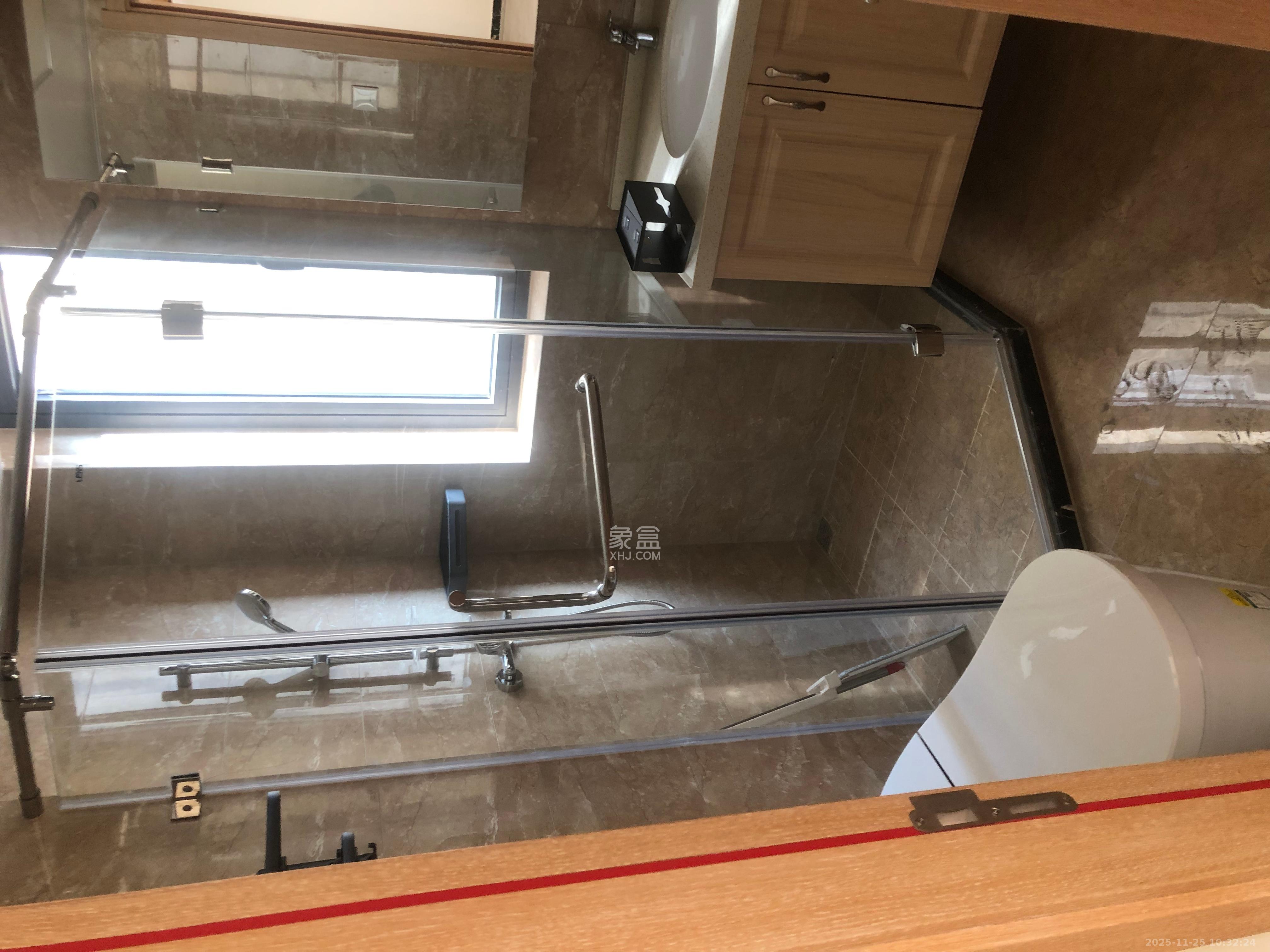 万润滨江天著 3室2厅2卫 2800.0元/月 万润滨江天著 3室2厅2卫 2800.0元/月室内图