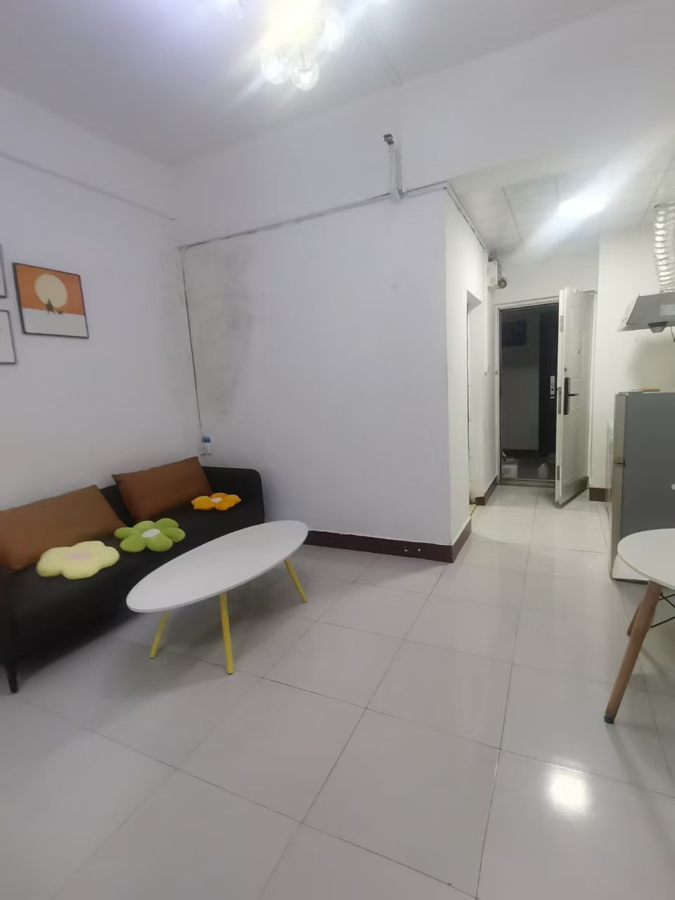 华发大厦  1室1厅1卫    1380.0元/月室内图