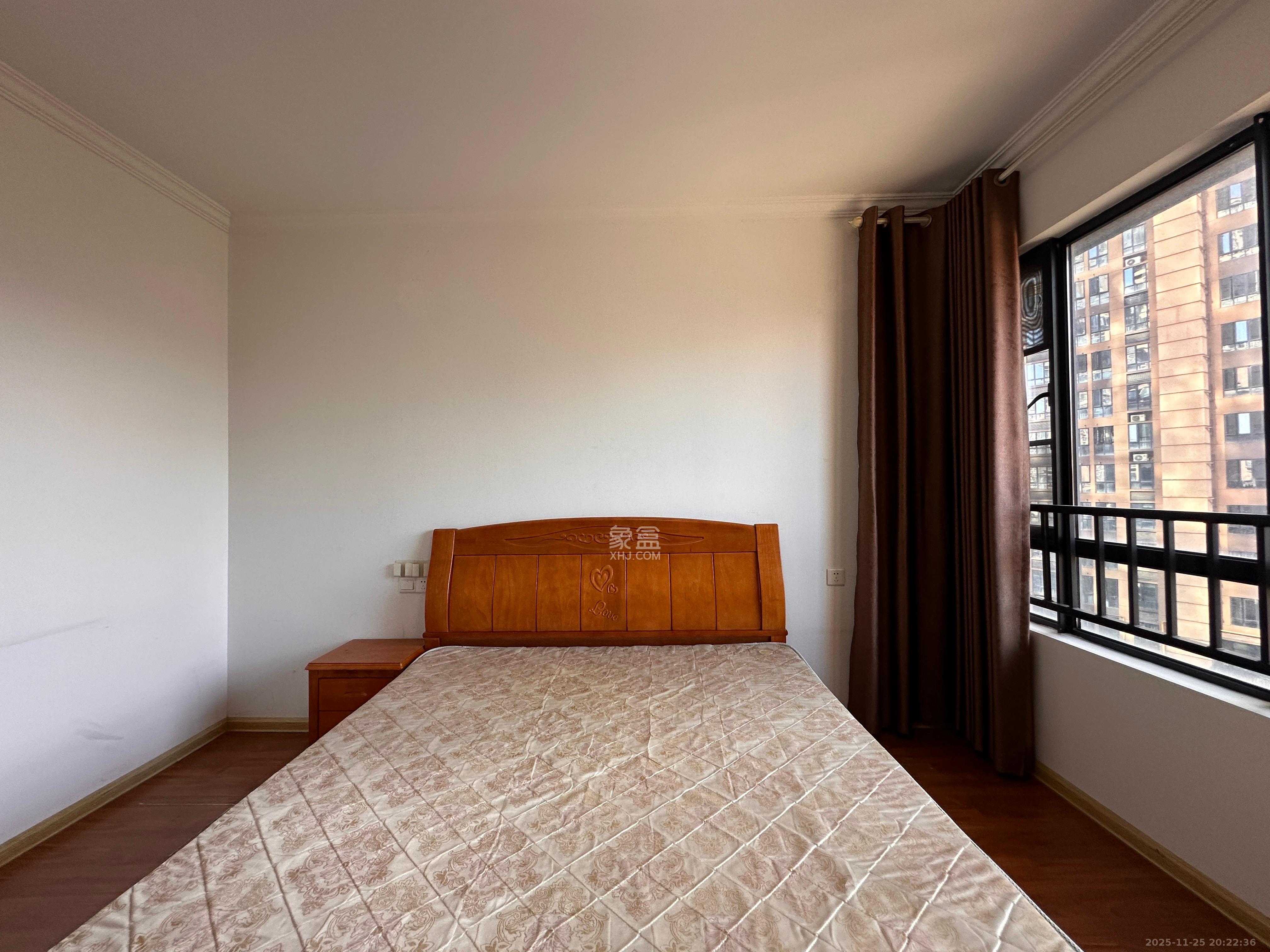 荣悦台  3室2厅2卫    3600.0元/月室内图