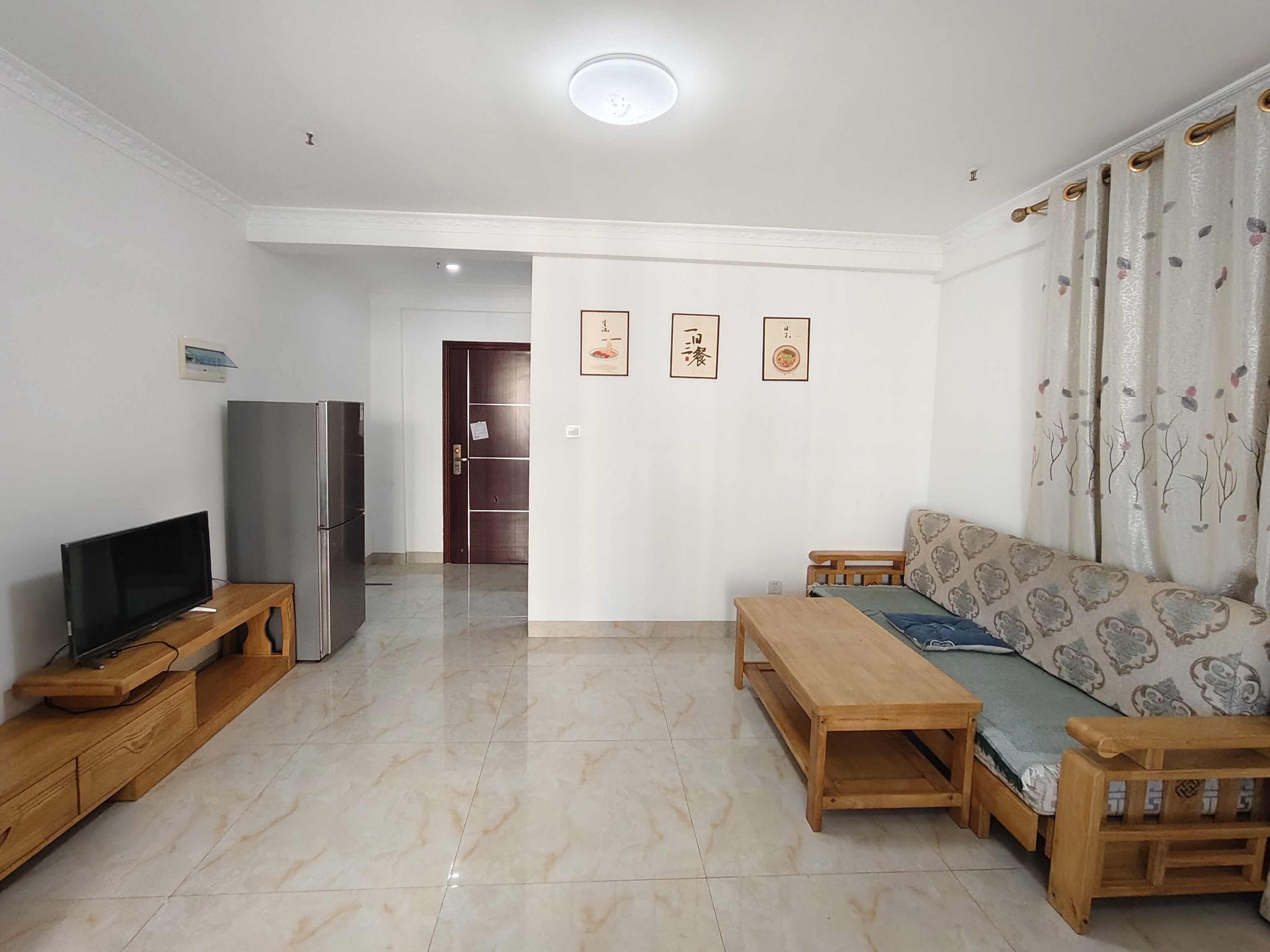 爱尚海蓝 1室1厅1卫 1600.0元/月 爱尚海蓝 1室1厅1卫 1600.0元/月室内图