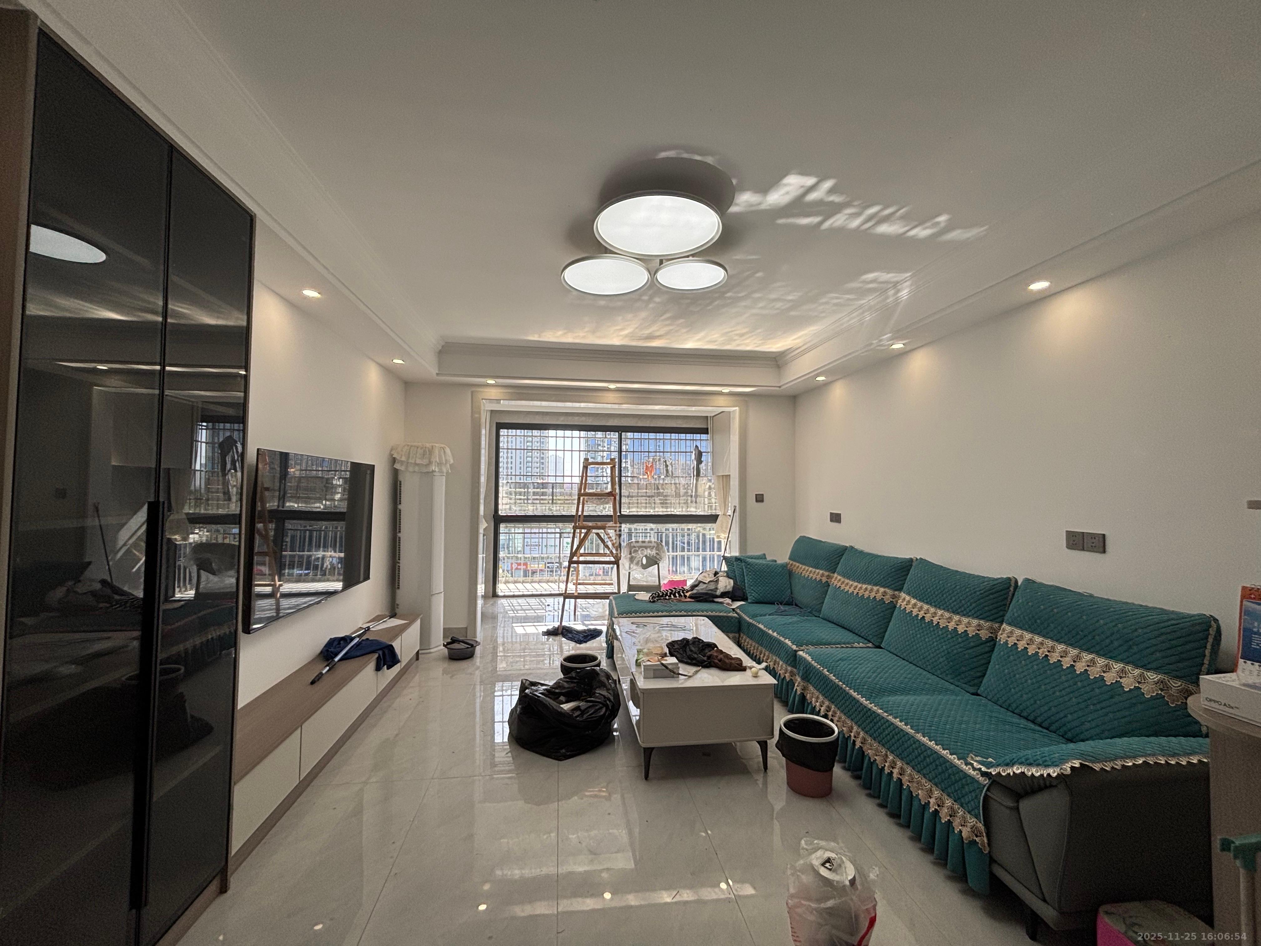 旭日嘉苑 3室1厅2卫 3600.0元/月 旭日嘉苑 3室1厅2卫 3600.0元/月室内图