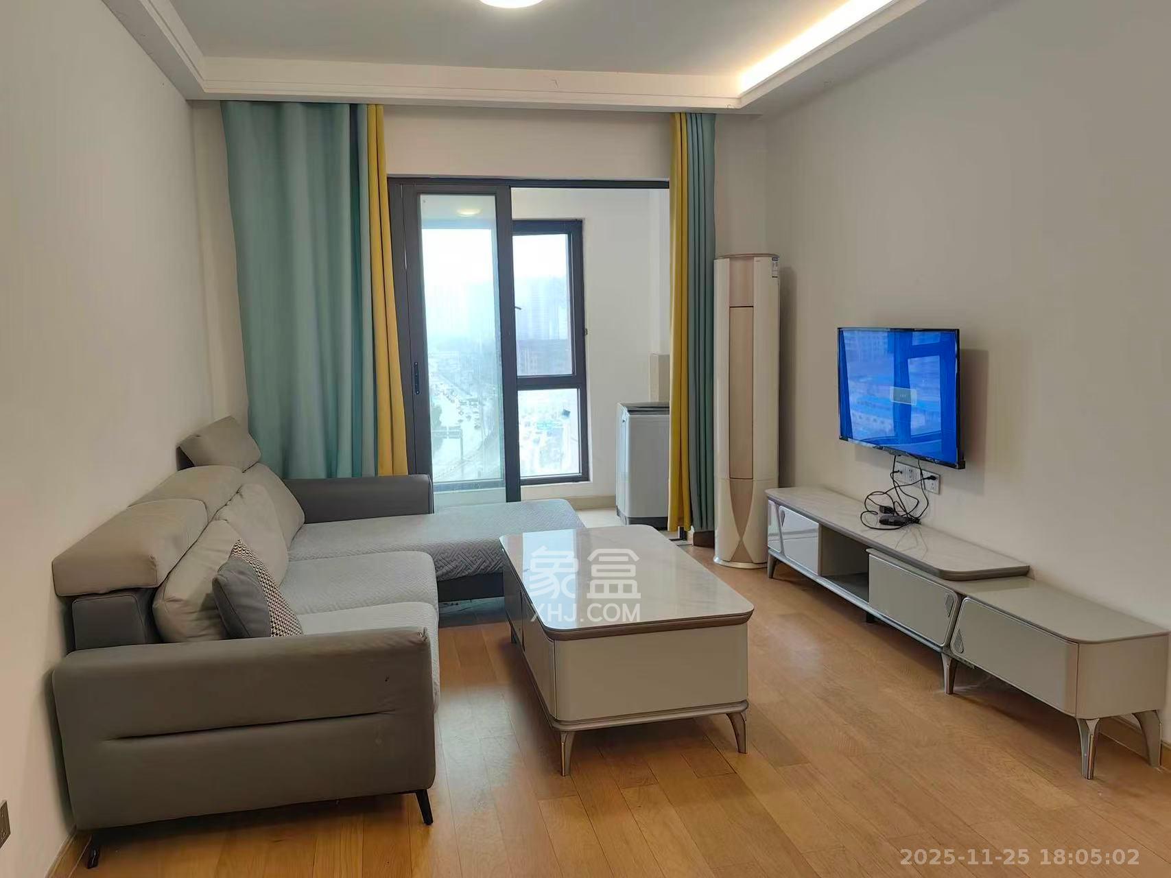 阳光城尚东湾青柠园 3室2厅1卫 2400.0元/月 阳光城尚东湾青柠园 3室2厅1卫 2400.0元/月室内图