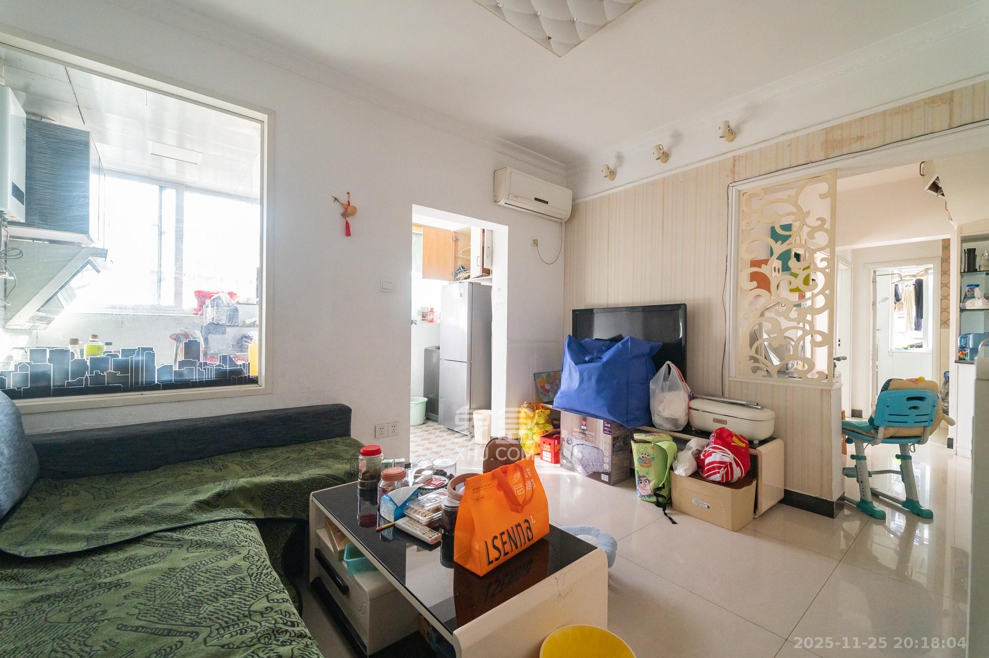 东方航标 1室1厅1卫 34.0万 东方航标 1室1厅1卫 34.0万客厅