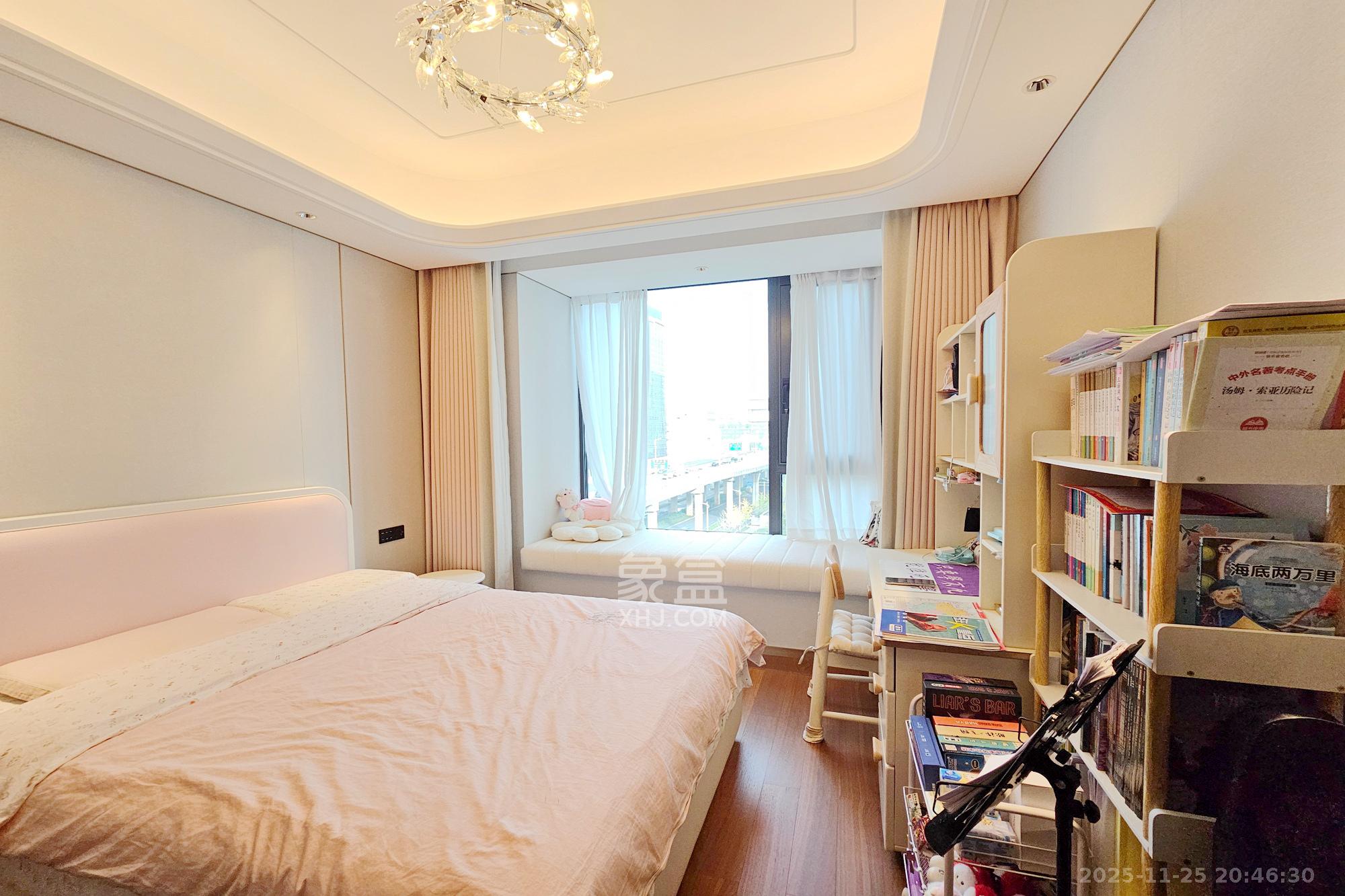 运达滨河广场 4室2厅3卫 580.0万 运达滨河广场 4室2厅3卫 580.0万卧室