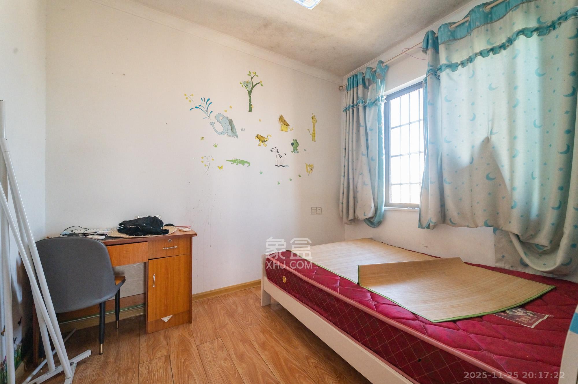 家和院 3室2厅1卫 58.0万 家和院 3室2厅1卫 58.0万卧室