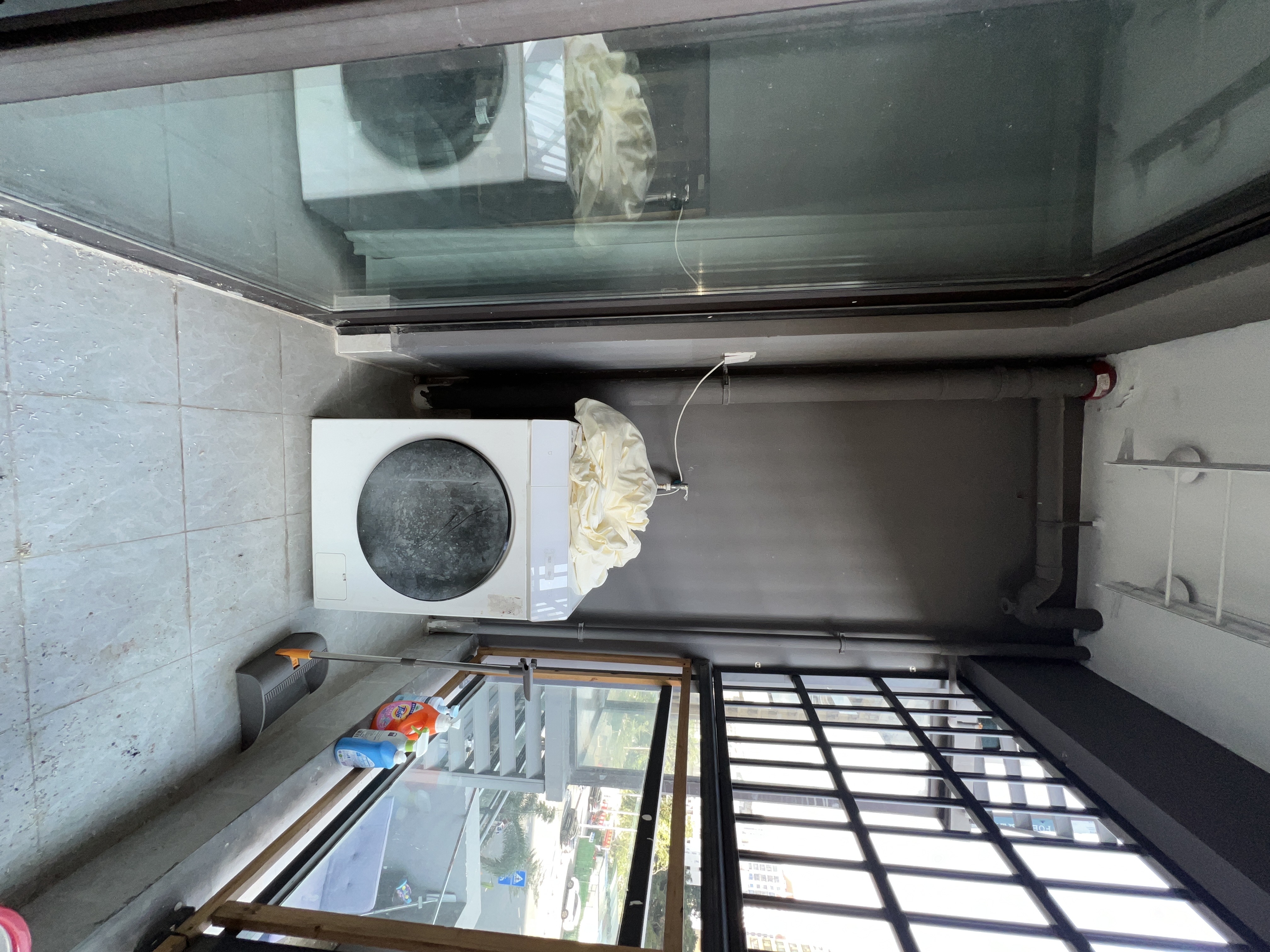 坡博家园一区 3室2厅1卫 2600.0元/月 坡博家园一区 3室2厅1卫 2600.0元/月室内图