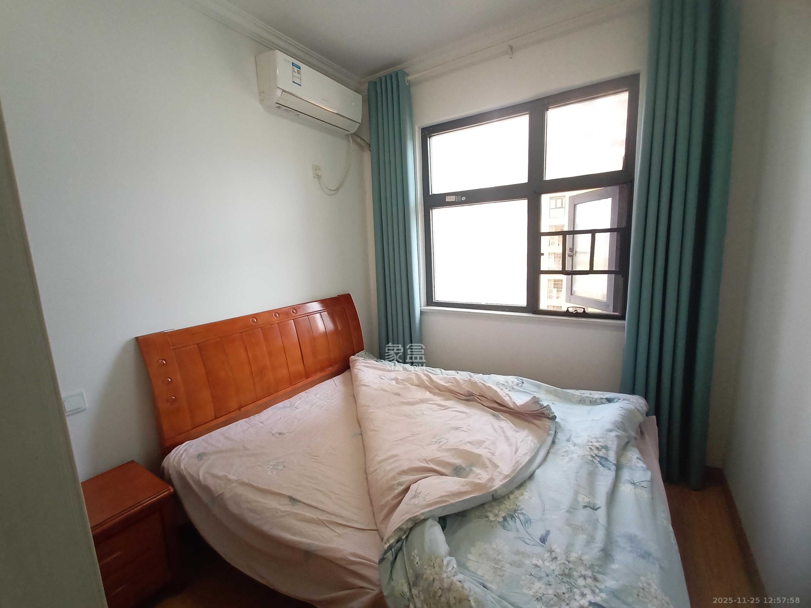 岳华新苑 2室2厅1卫 2000.0元/月 岳华新苑 2室2厅1卫 2000.0元/月室内图