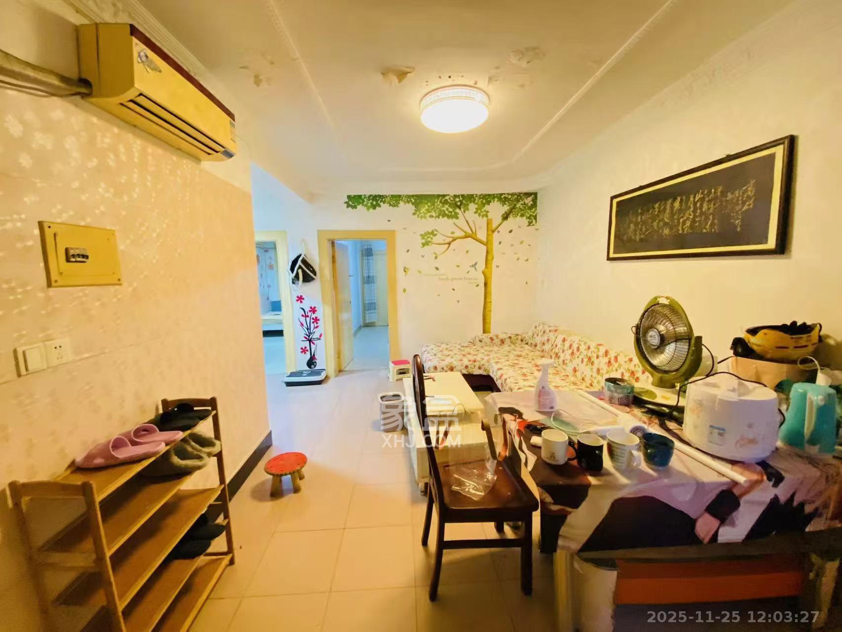 向家湾社区(含富湘公寓) 2室1厅1卫 1700.0元/月 向家湾社区(含富湘公寓) 2室1厅1卫 1700.0元/月室内图