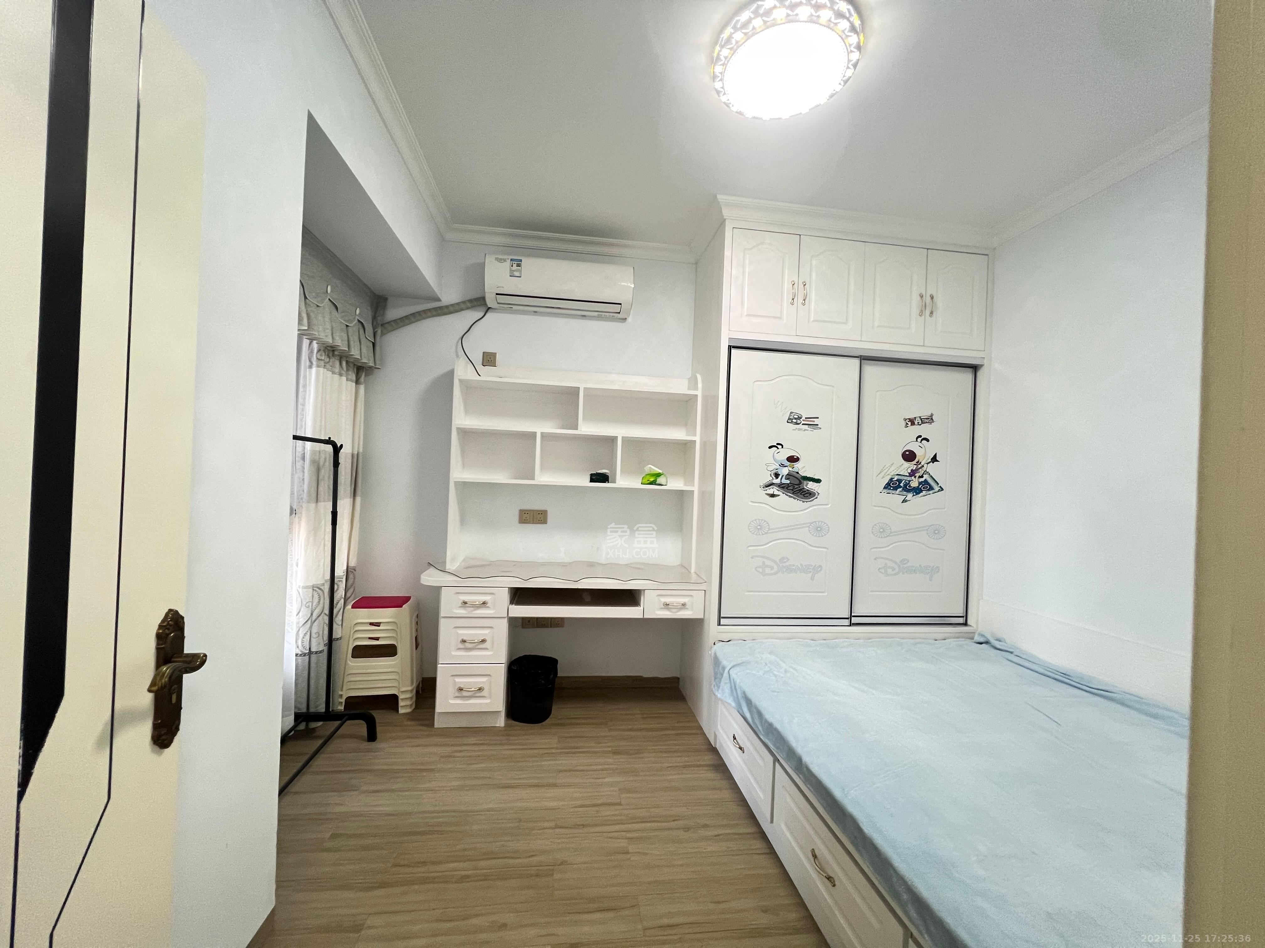 天元广场  3室2厅1卫    2200.0元/月室内图