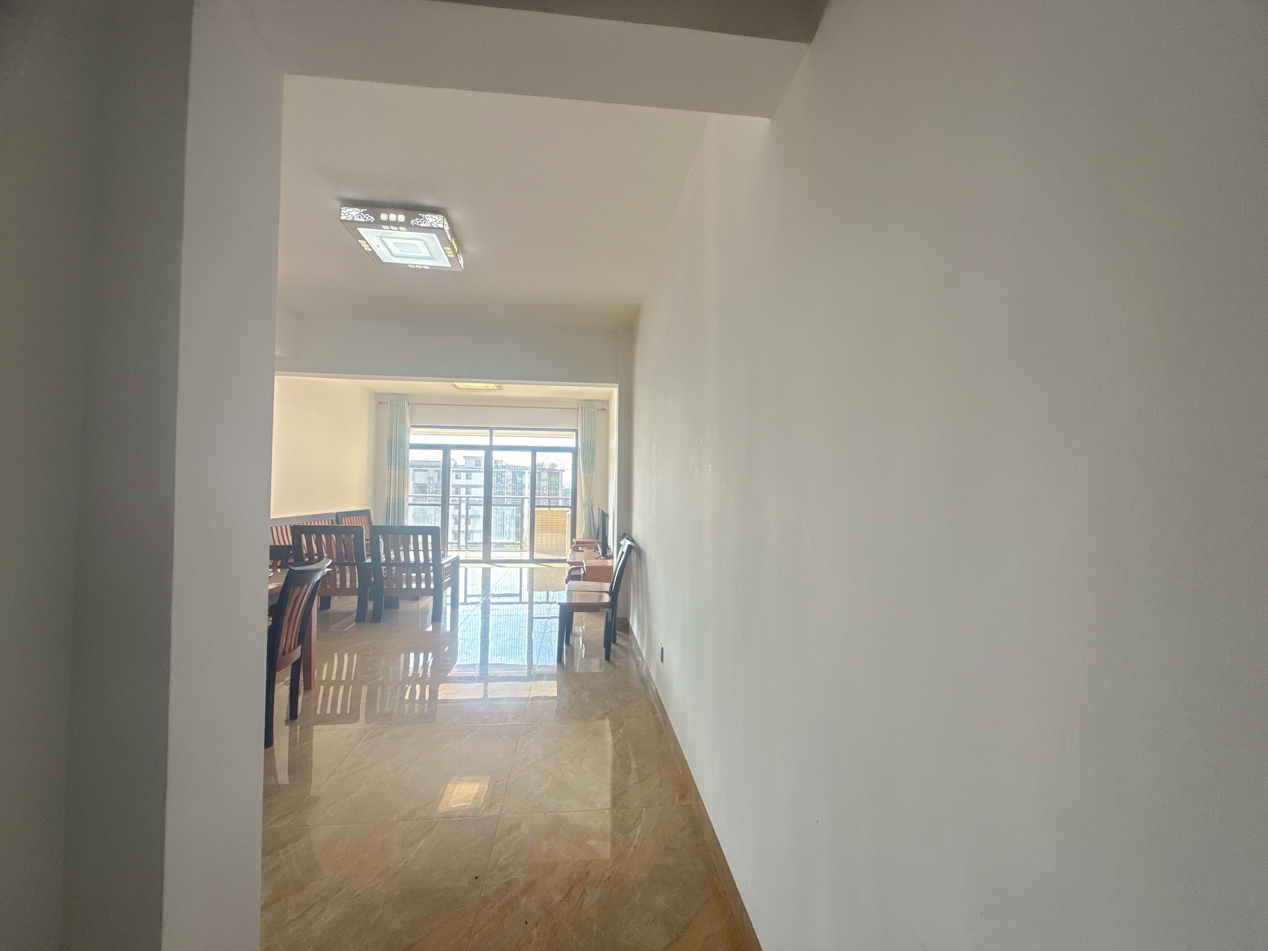 枫林雅郡 2室2厅1卫 2400.0元/月 枫林雅郡 2室2厅1卫 2400.0元/月室内图