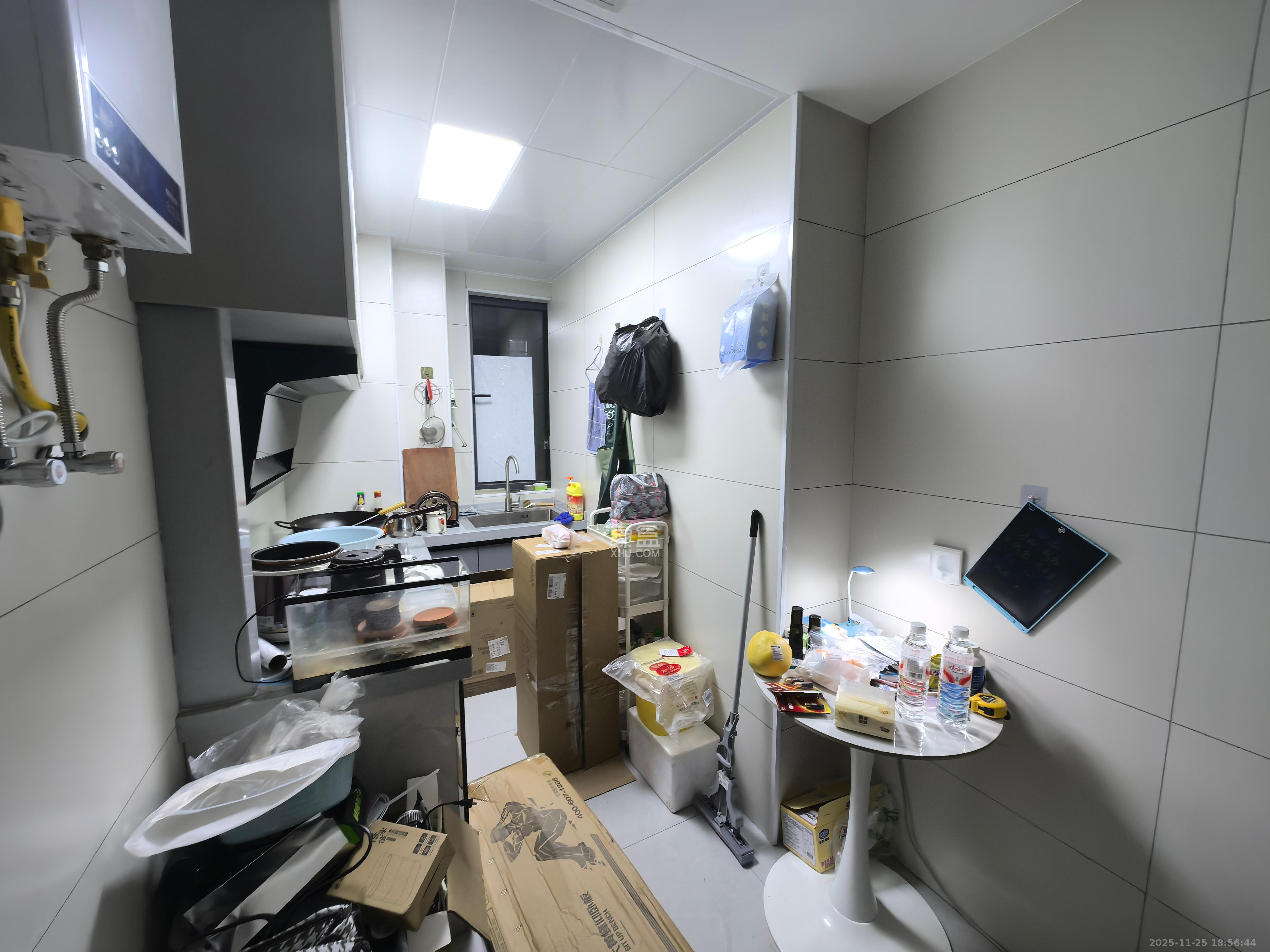 旭日嘉苑  1室1厅1卫    1400.0元/月室内图