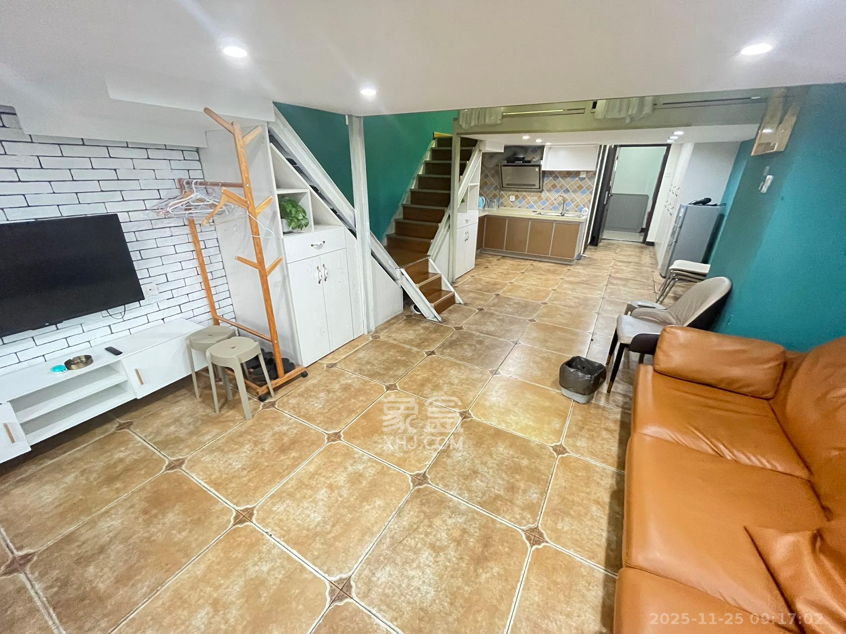 荣悦台  2室1厅1卫    1700.0元/月室内图1