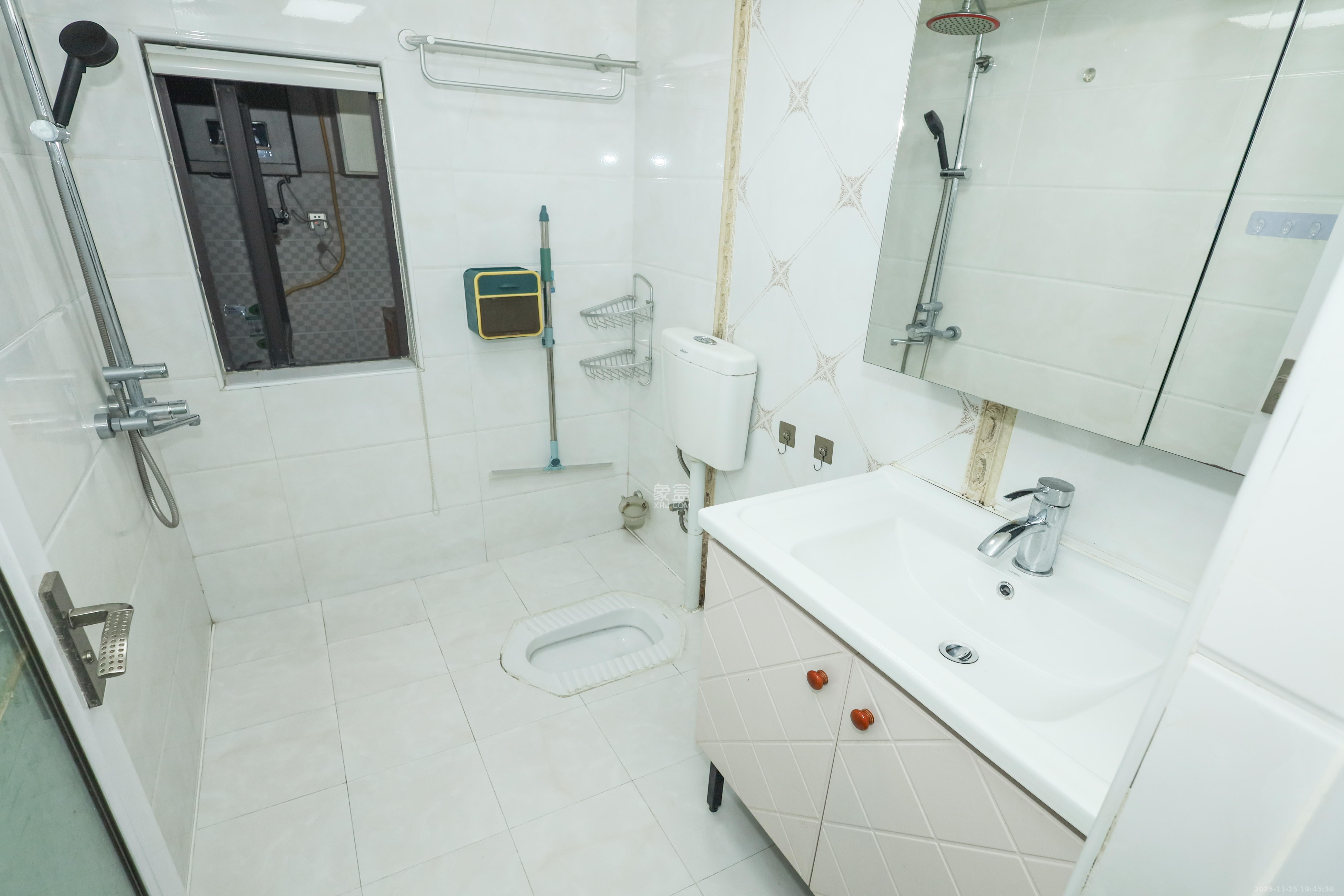 保利麓谷林语F区  1室0厅0卫    145.0万卫生间