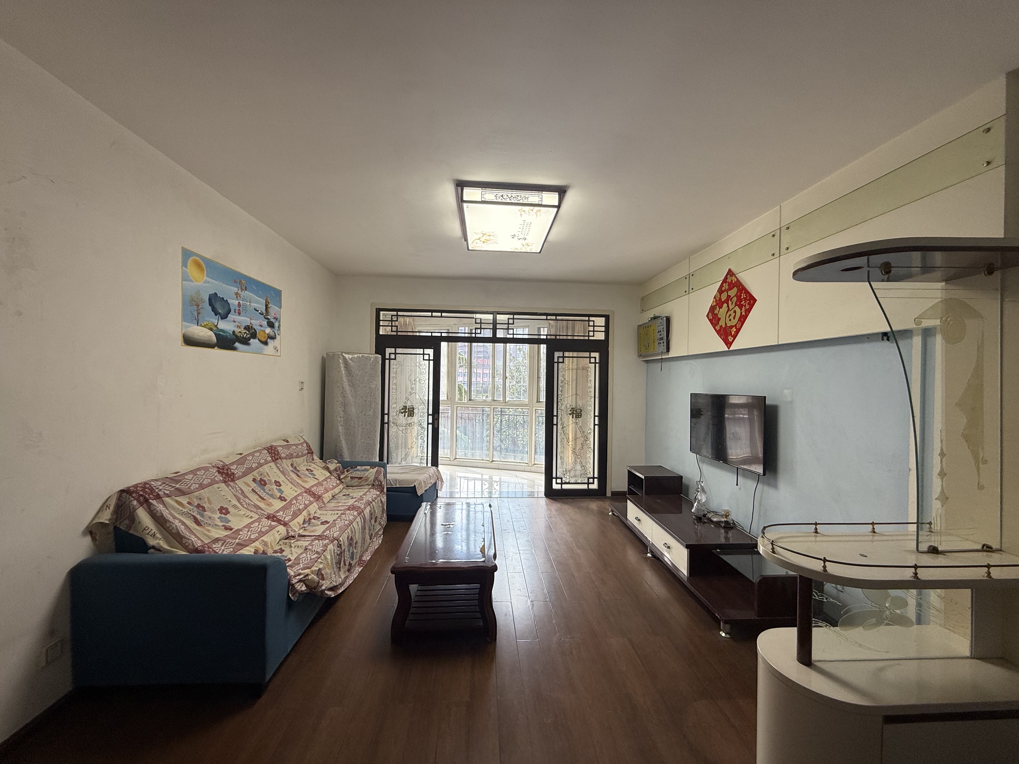 东方豪苑 1室0厅0卫 39.8万 东方豪苑 1室0厅0卫 39.8万客厅