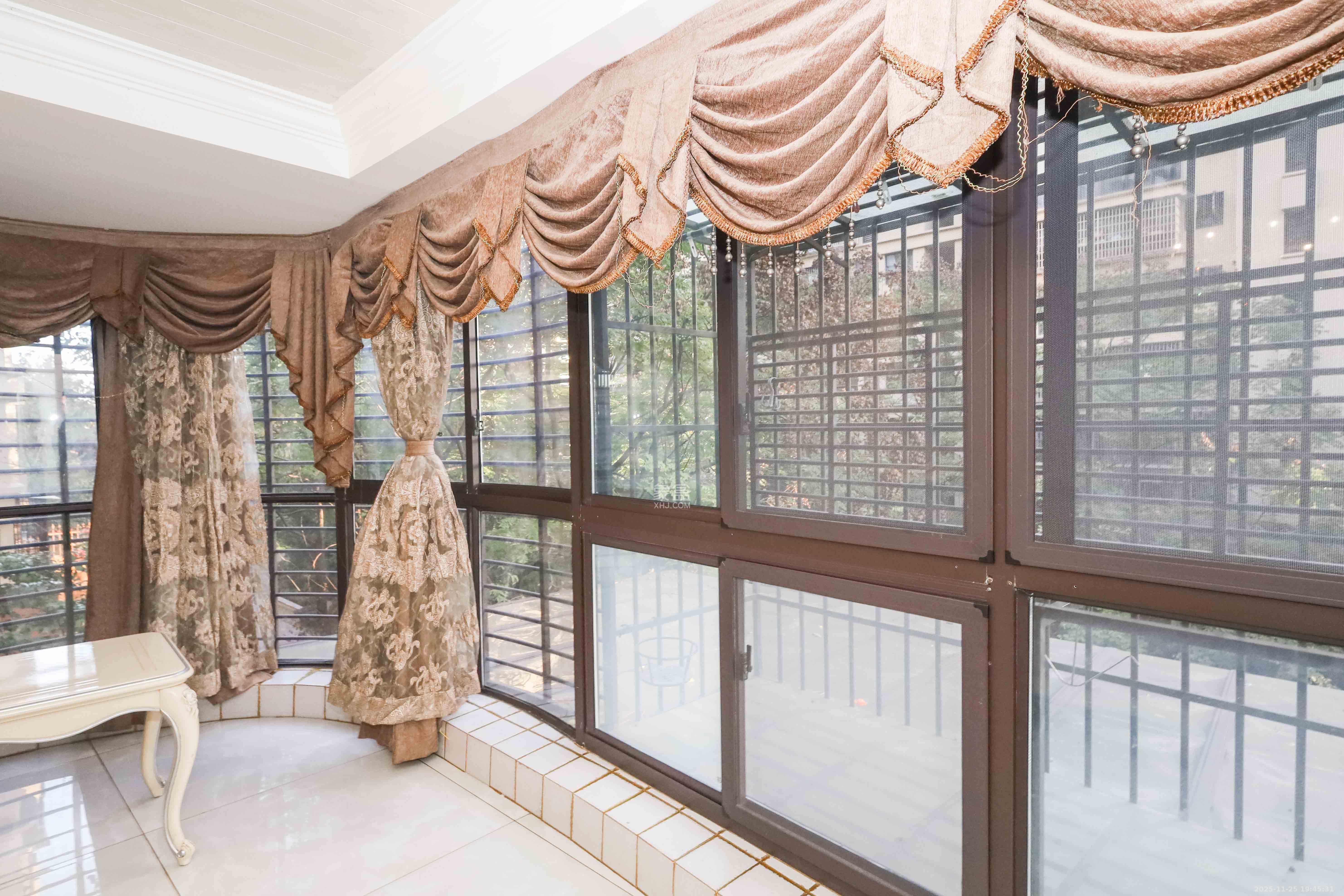 保利麓谷林语F区  1室0厅0卫    145.0万阳台