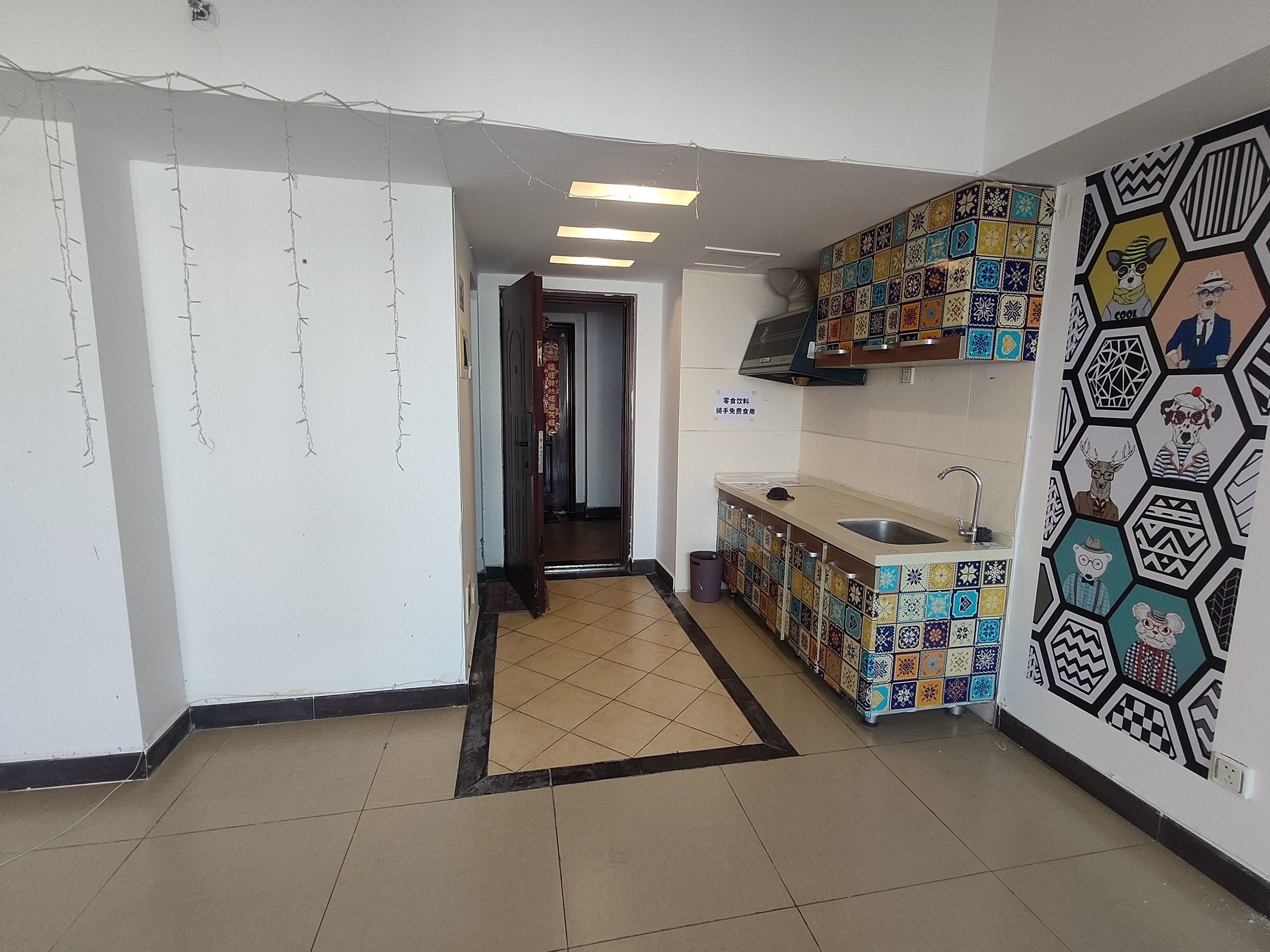 帝国大厦  1室0厅1卫    1400.0元/月室内图