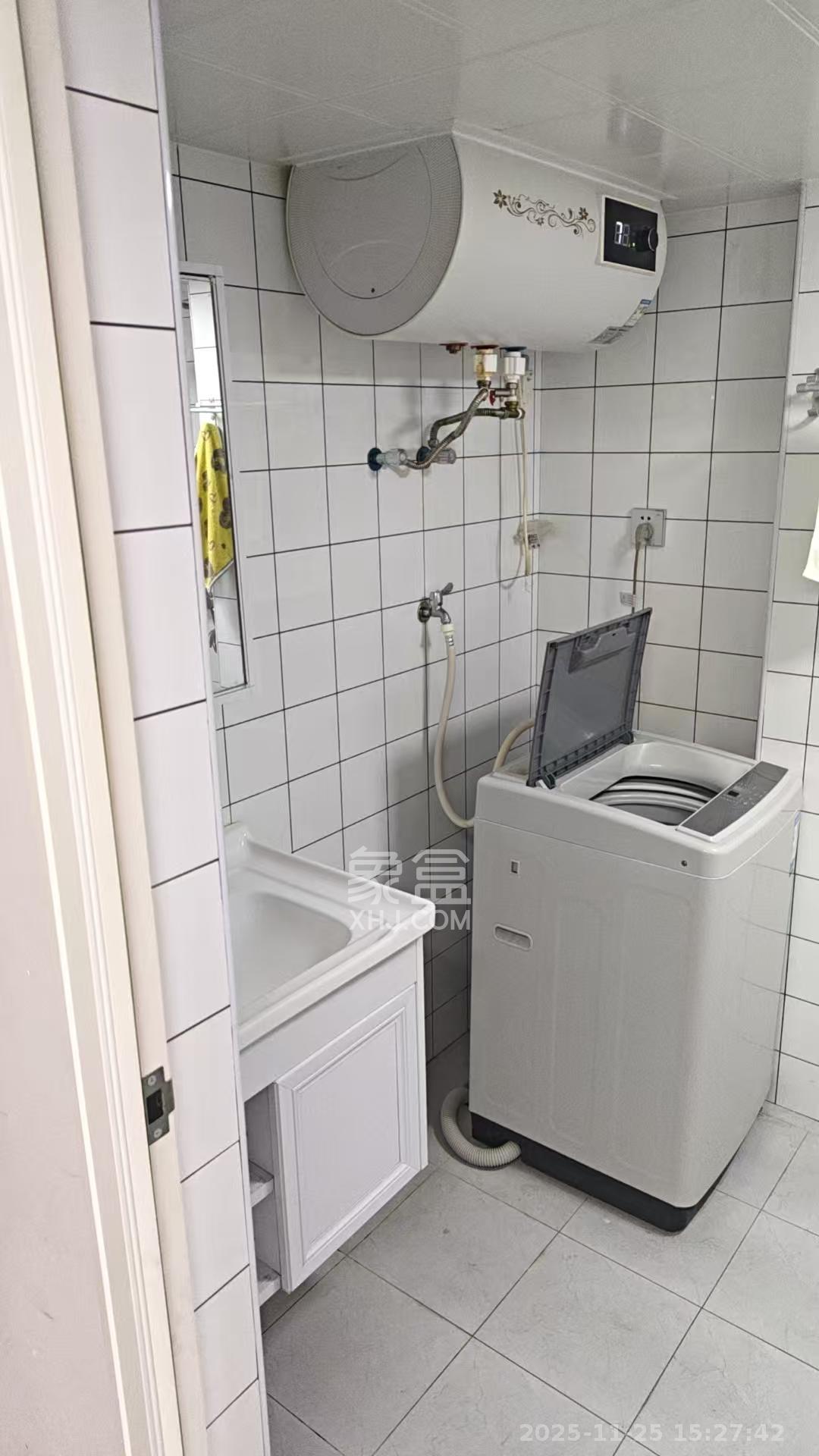 荣盛花语书苑  2室1厅1卫    1900.0元/月室内图