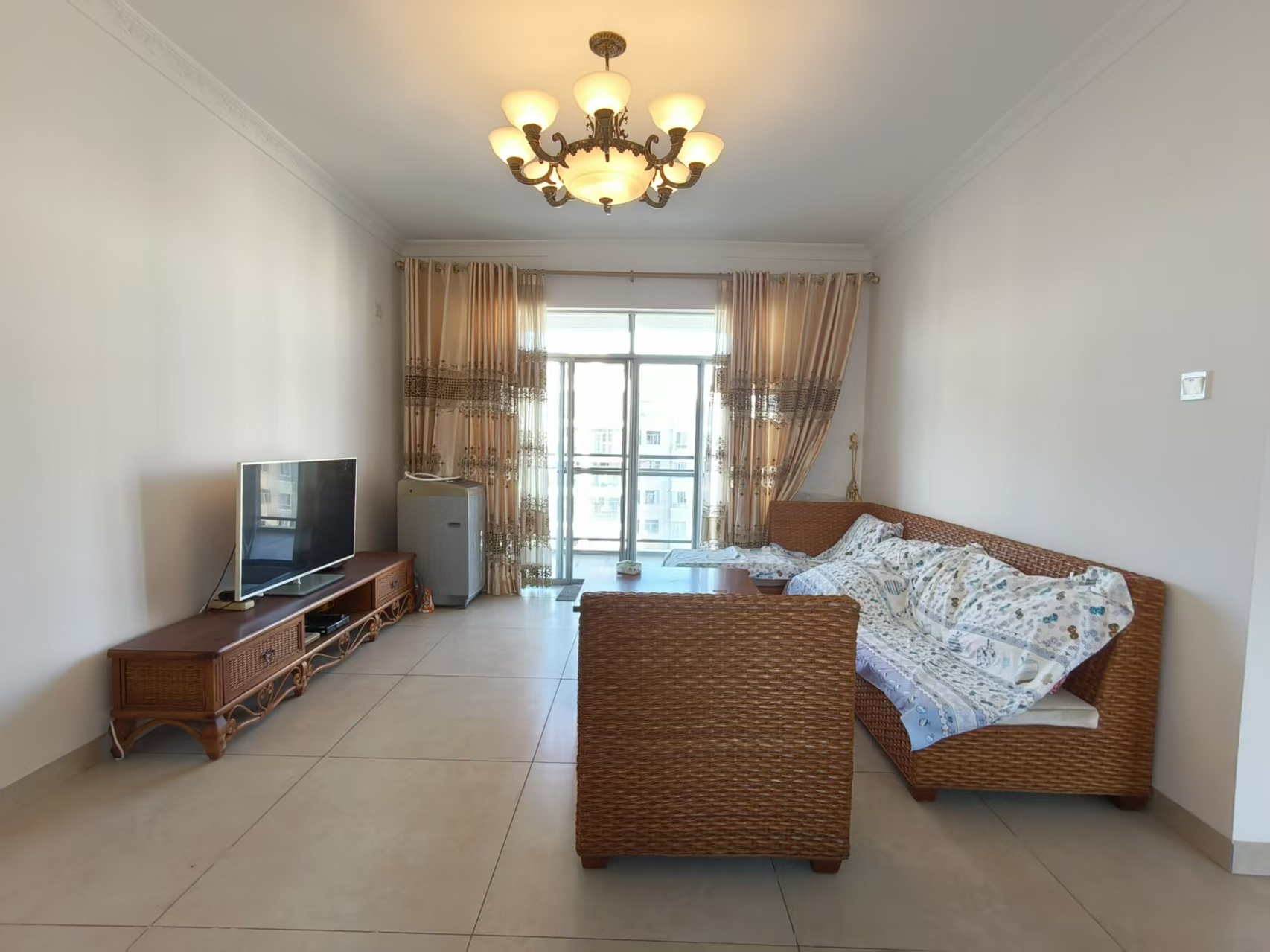 宝源花园 3室2厅1卫 126.0万 宝源花园 3室2厅1卫 126.0万室内图