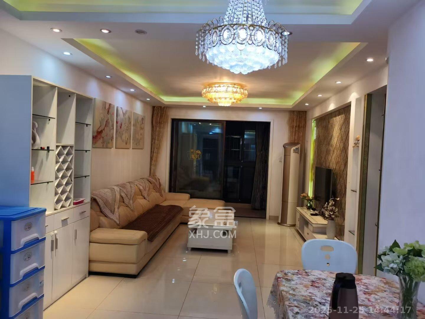 华润凤凰城三期 1室2厅1卫 2000.0元/月 华润凤凰城三期 1室2厅1卫 2000.0元/月室内图