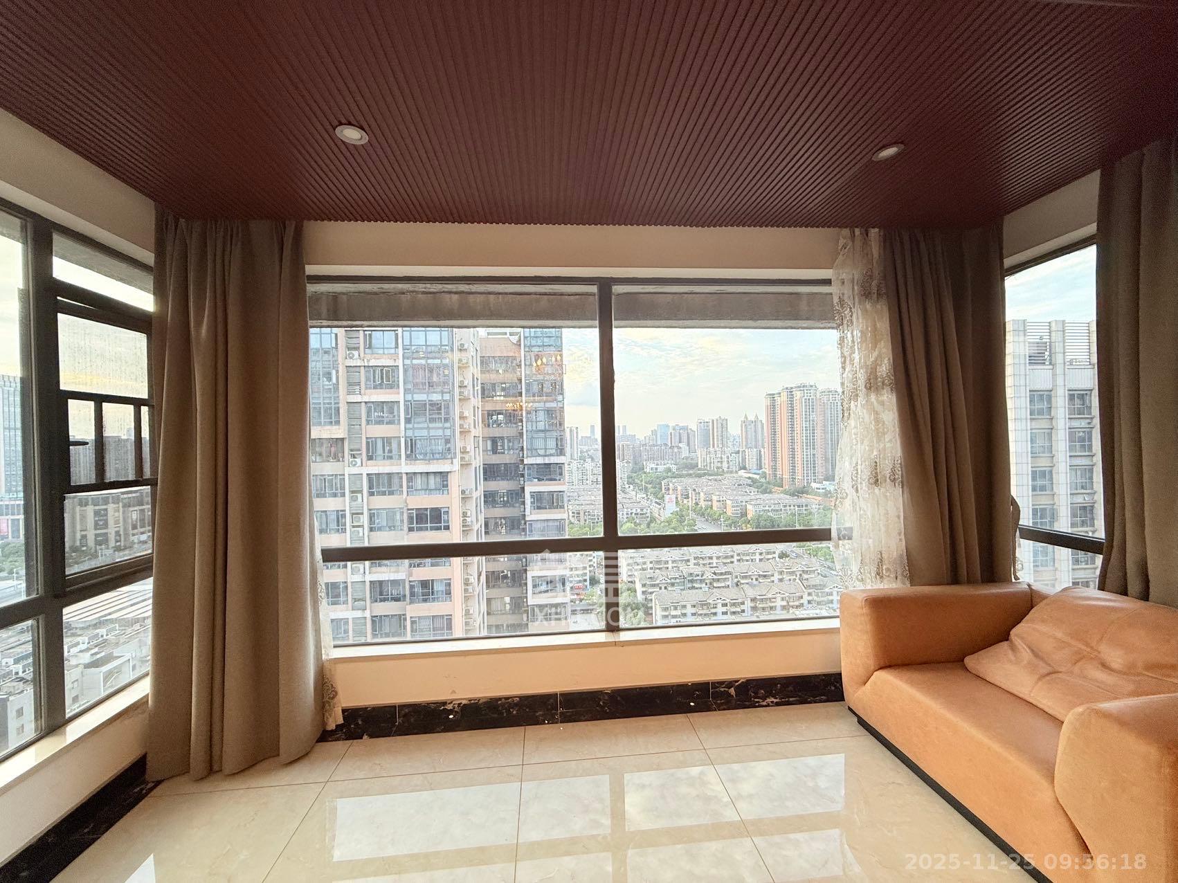 潇湘名城(新里程潇湘名城) 5室2厅2卫 3500.0元/月 潇湘名城(新里程潇湘名城) 5室2厅2卫 3500.0元/月室内图