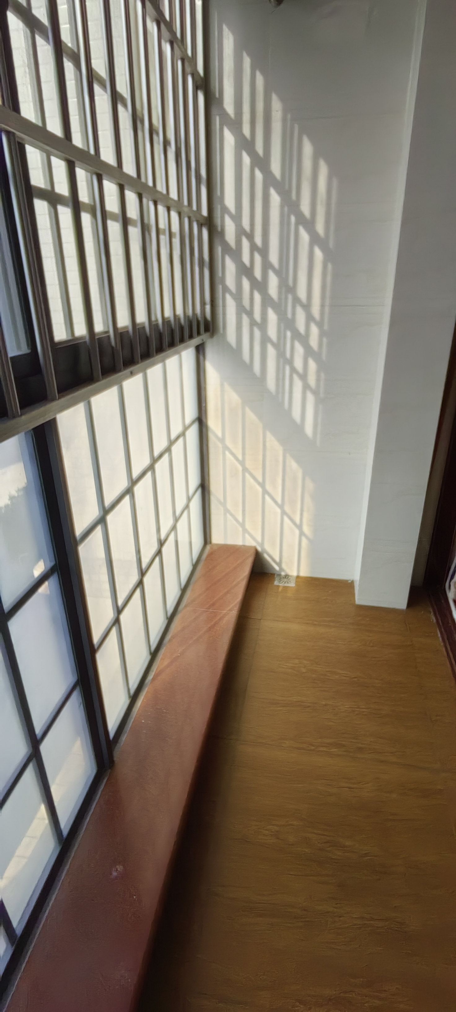 逸臣广场  3室2厅2卫    1800.0元/月室内图