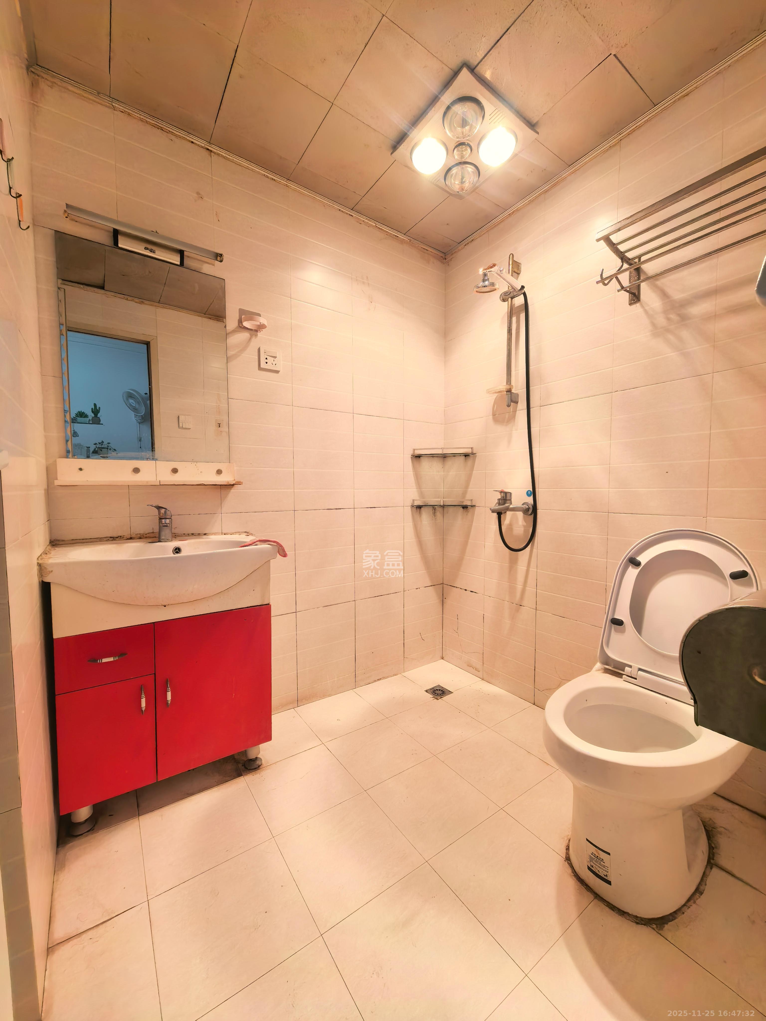 东上一品 1室1厅1卫 1700.0元/月 东上一品 1室1厅1卫 1700.0元/月室内图