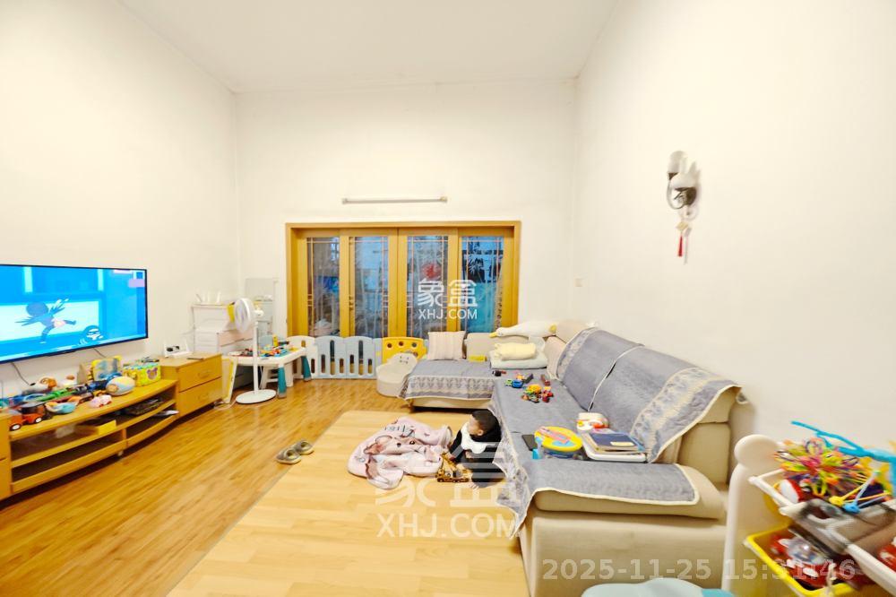 佳润新城(佳润新都) 3室2厅2卫 2500.0元/月 佳润新城(佳润新都) 3室2厅2卫 2500.0元/月室内图